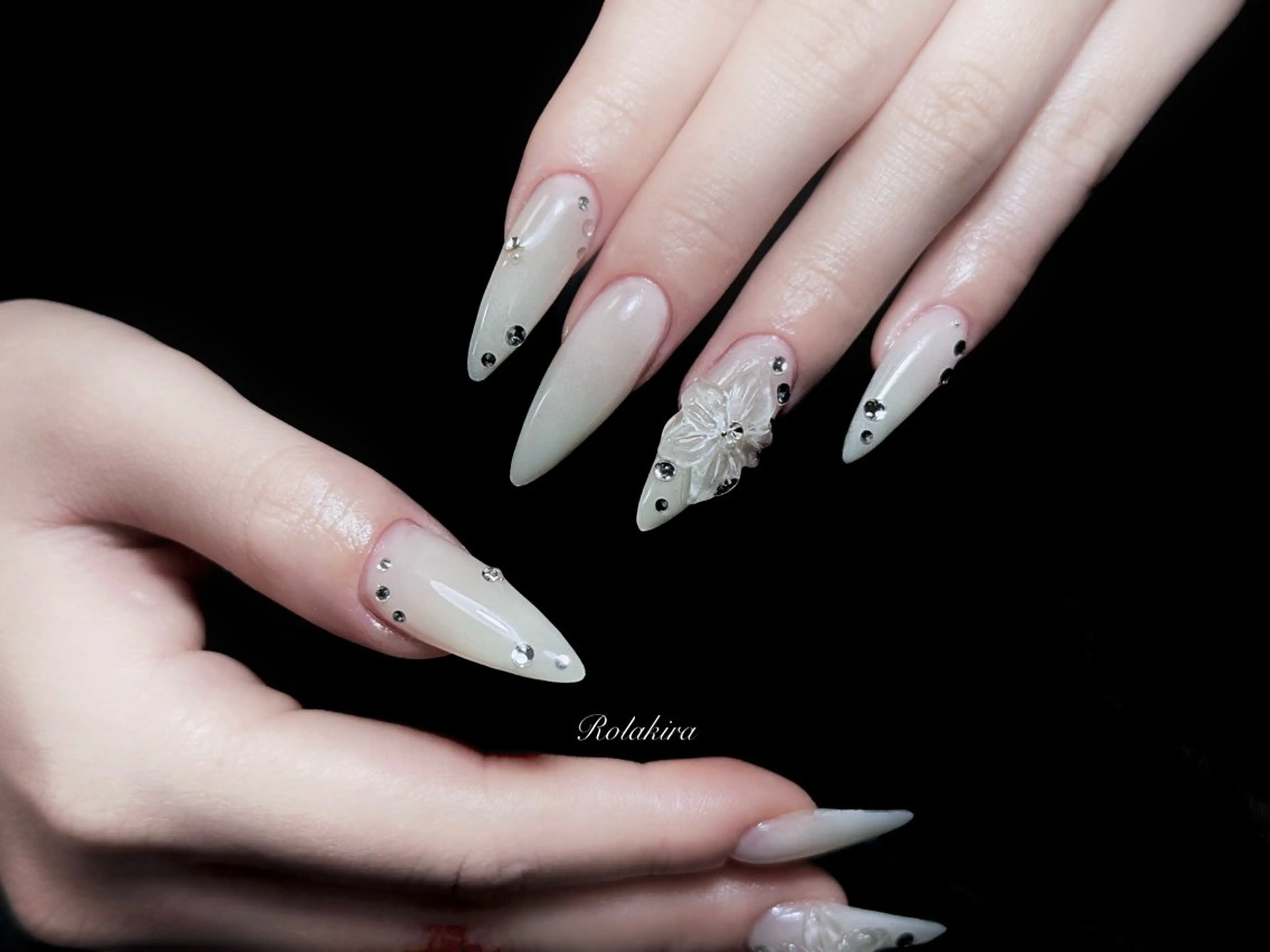 ネイル チークネイル 長さ出し フレンチネイル ジェルネイル 韓国ネイル ハンドネイル Rola kira 麗のネイルデザイン