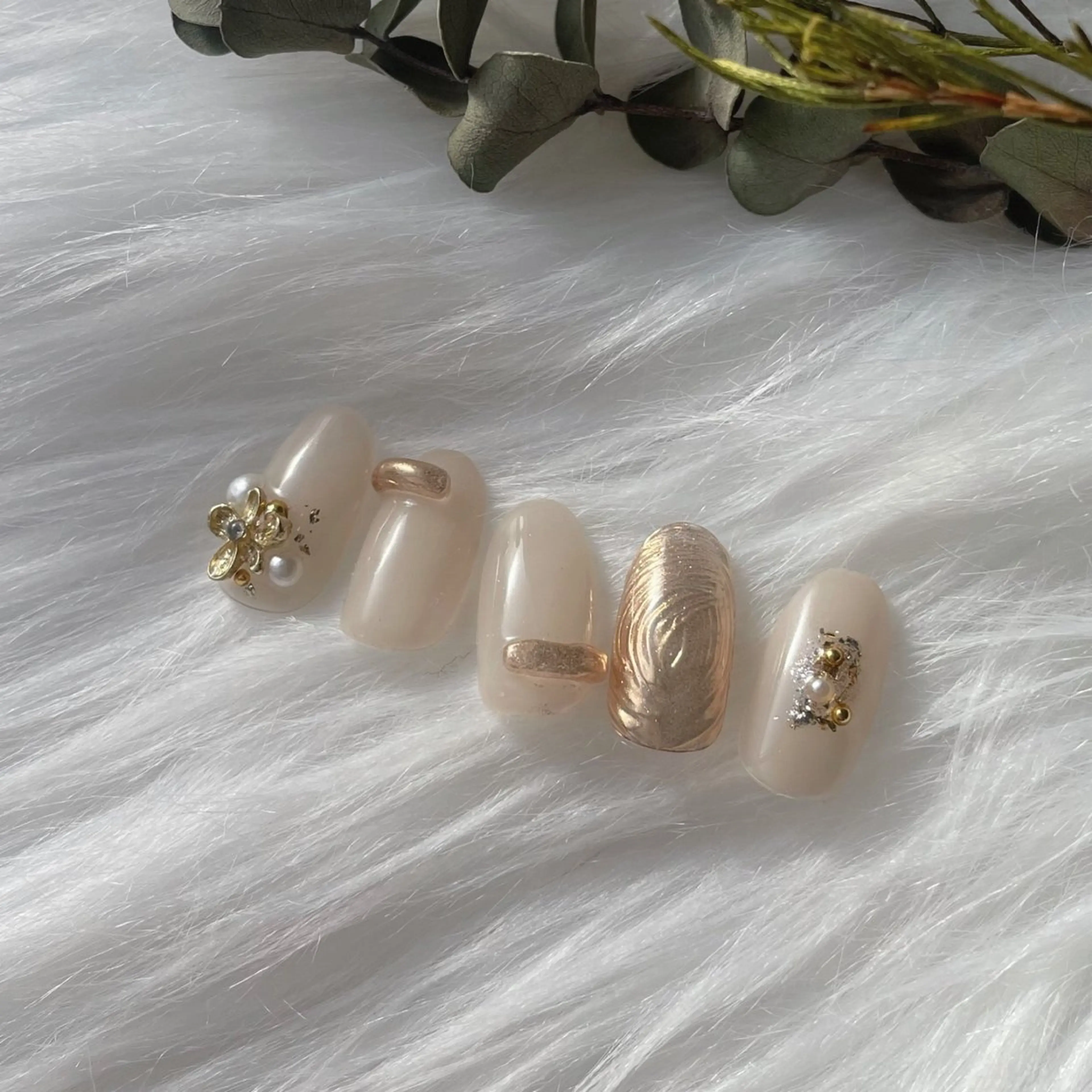 ネイル ブルー 成人式 フレンチネイル キラキラネイル マグネットネイル ハンドネイル timtam --sakiのネイルデザイン