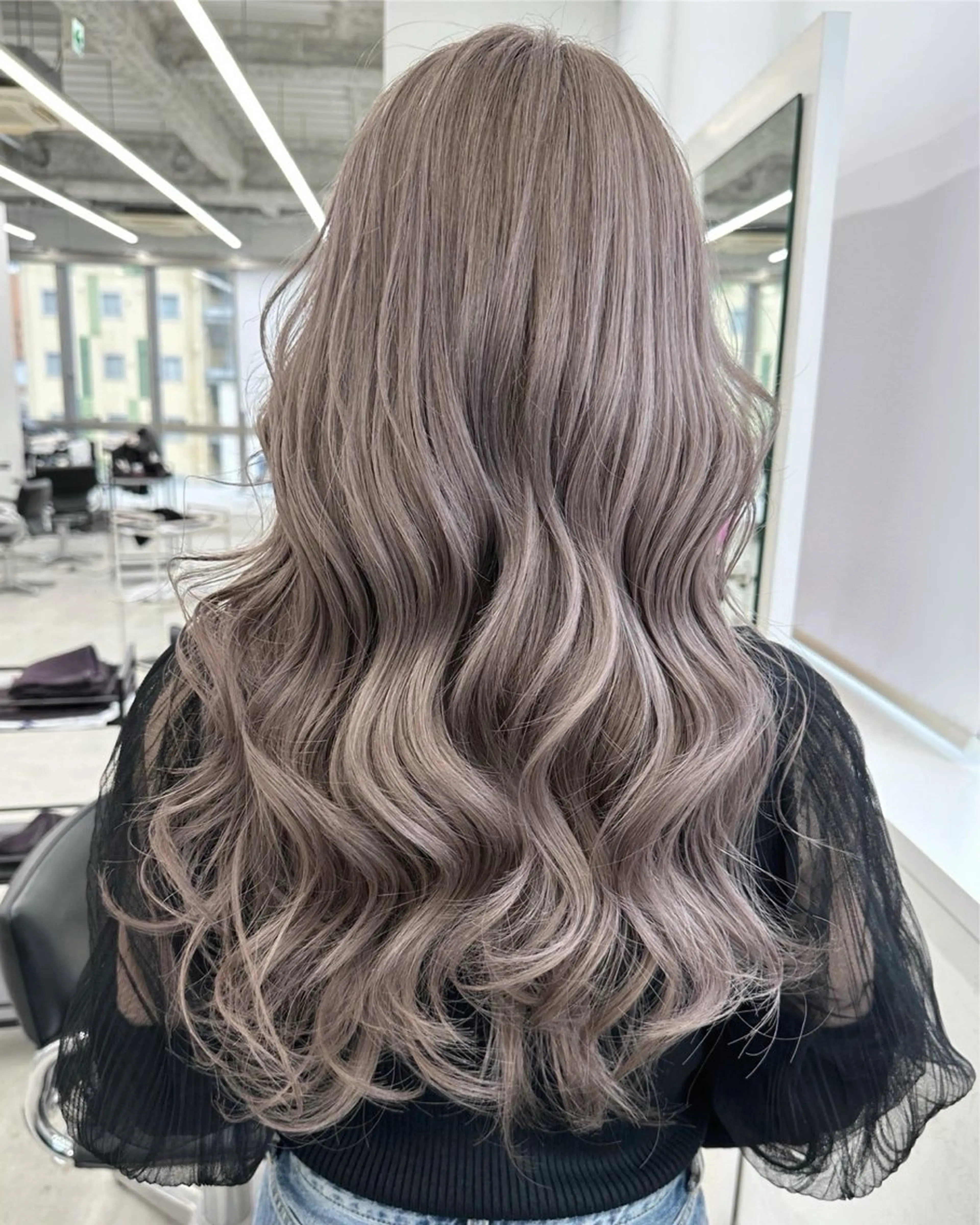 カラー ブリーチ ハイトーンカラー 卒業式のヘアスタイル 学生 ヘアカラー 田中 莉香のヘアスタイル