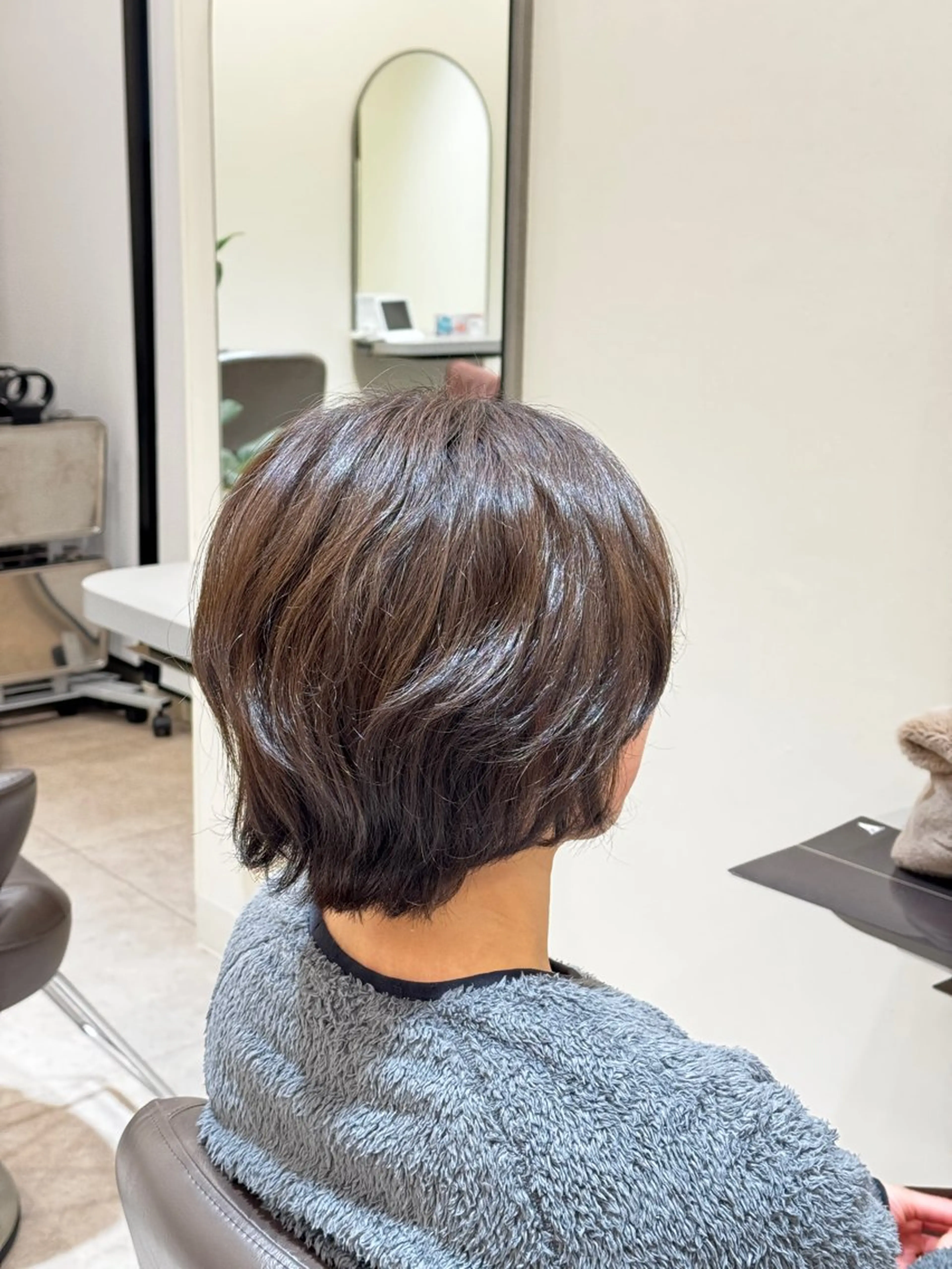 ショート カラー パーマ 山﨑 寛大のヘアスタイル