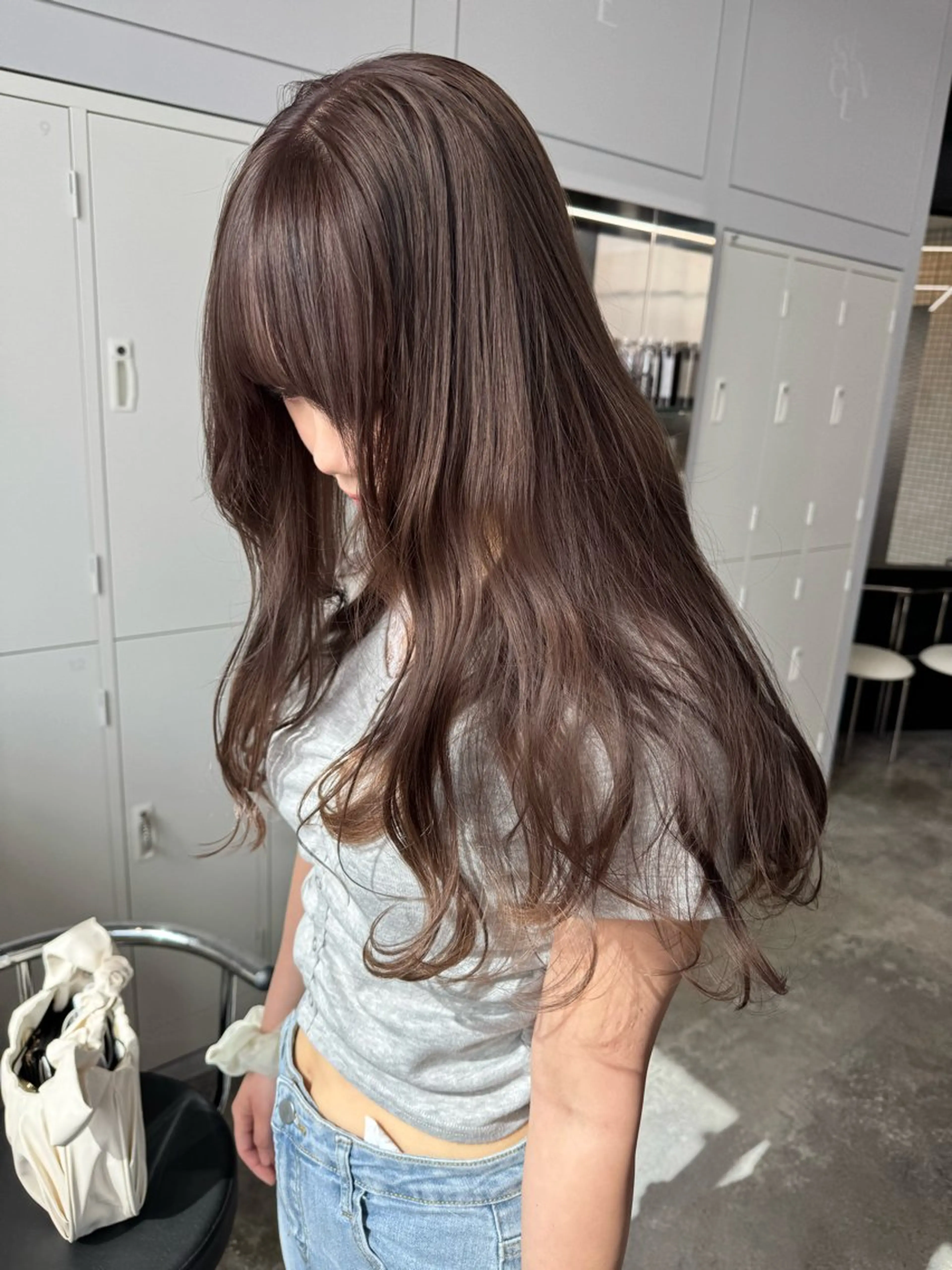 ロング カラー グレージュ ラベンダーカラー ラベンダーグレージュ ラベンダーグレー ヘアカラー トリートメント ✨ブリーチ/顔周り レイヤー¦YUKA✨のヘアスタイル