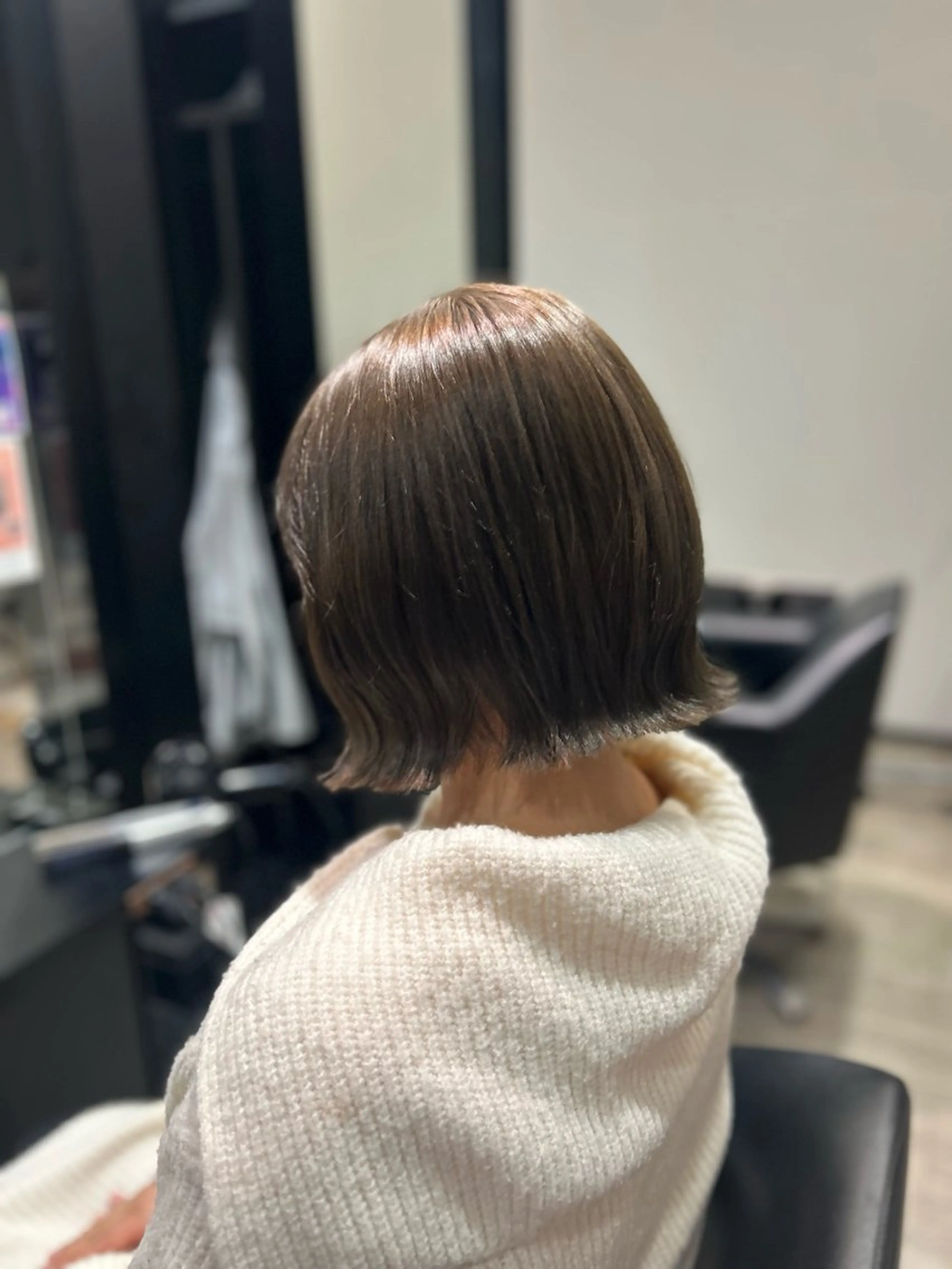 ミディアム アッシュ アッシュブラウン ボブ くびれヘア カット ヘアカラー トリートメント ishizuka toaのヘアスタイル
