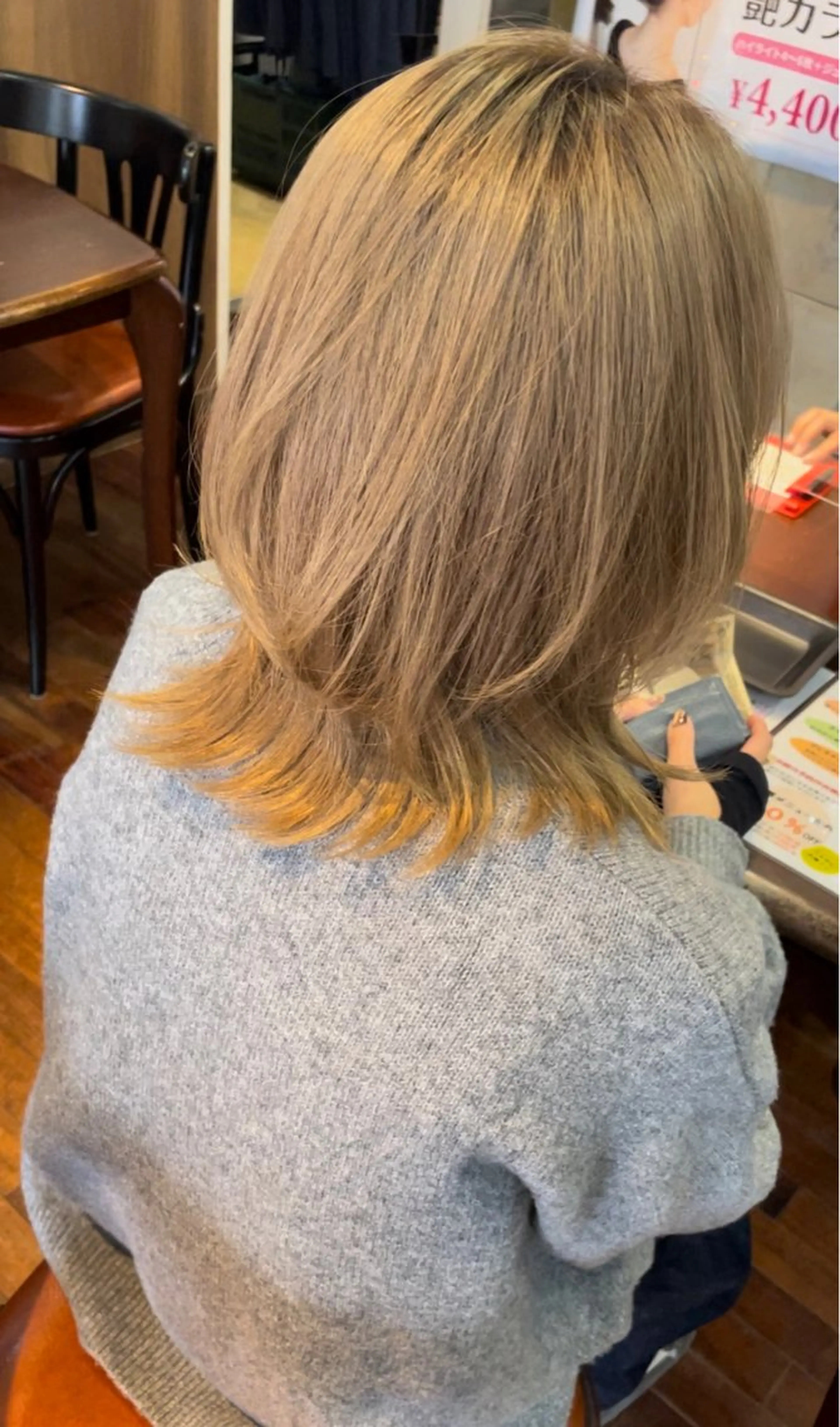 ミディアム ウルフカット 福見 美保のヘアスタイル