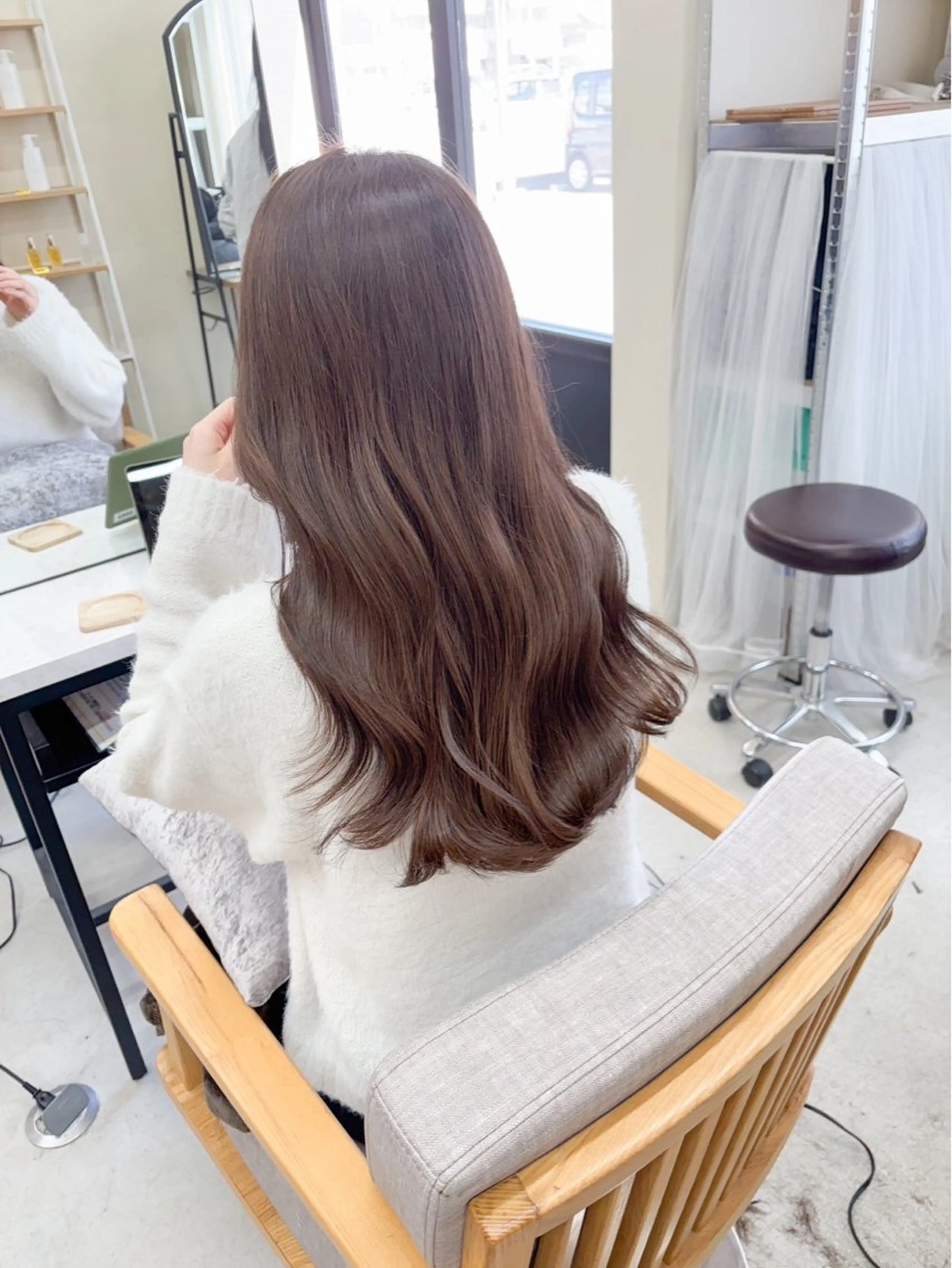 ロング カラー ベージュカラー ショコラベージュ 透明感カラー 粂田 美友のヘアスタイル