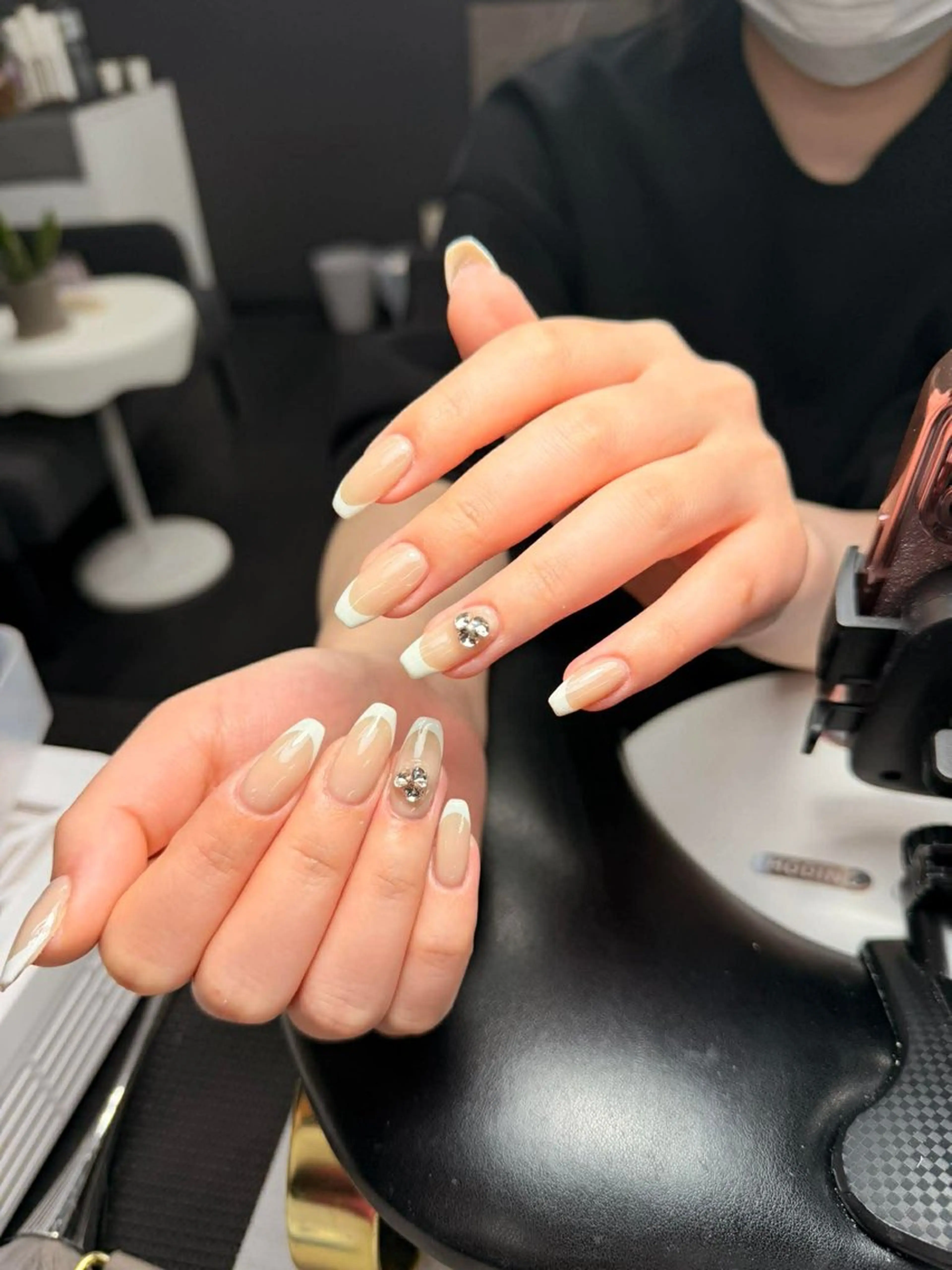 ネイル 韓国ネイル 持ち込み ニュアンスネイル ネイルチップ 冬ネイル LISA ANA.CHUOのネイルデザイン