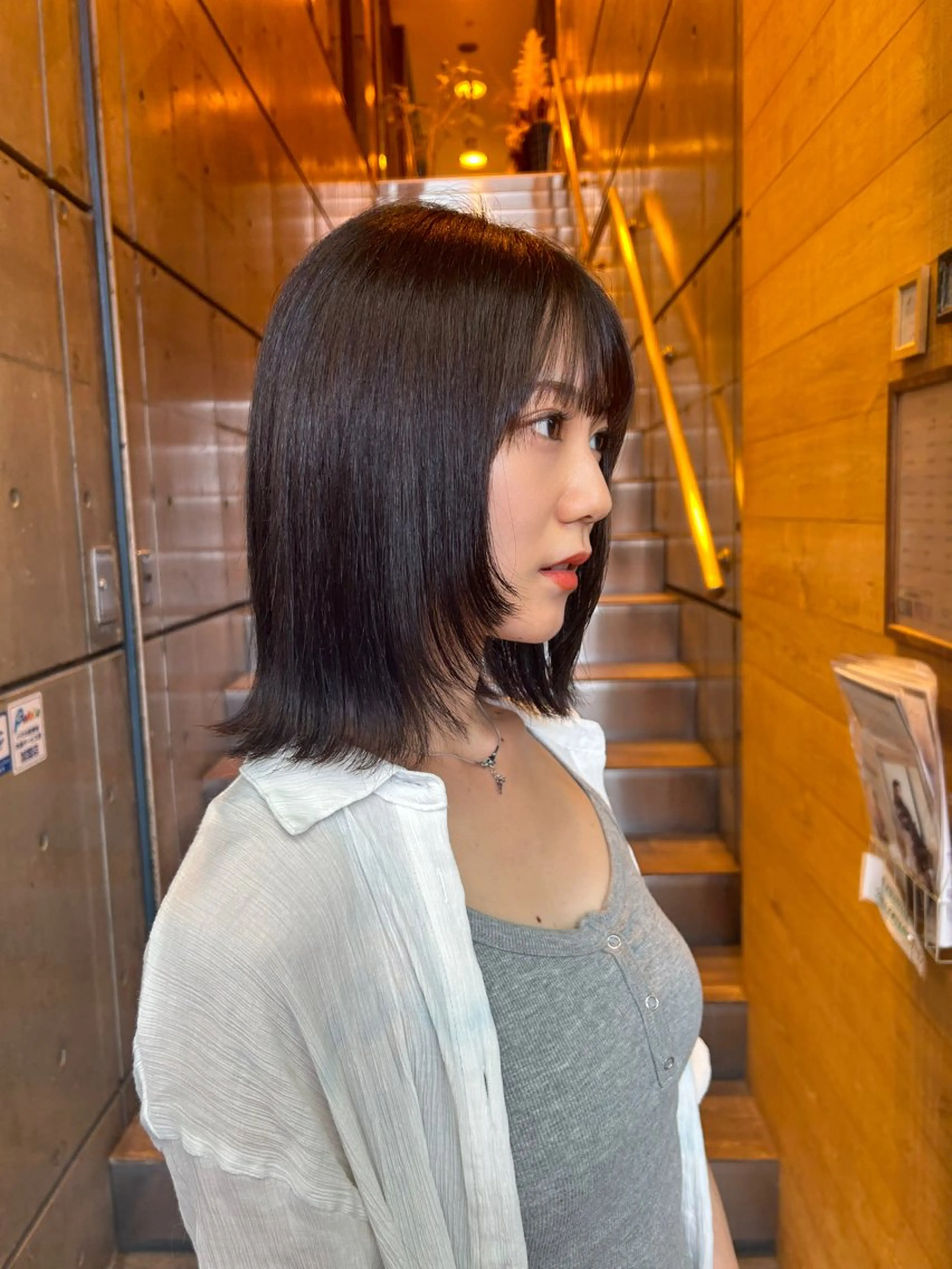 ミディアム ボブレイヤー ボブ レイヤーカット SHICUNE /ミホのヘアスタイル