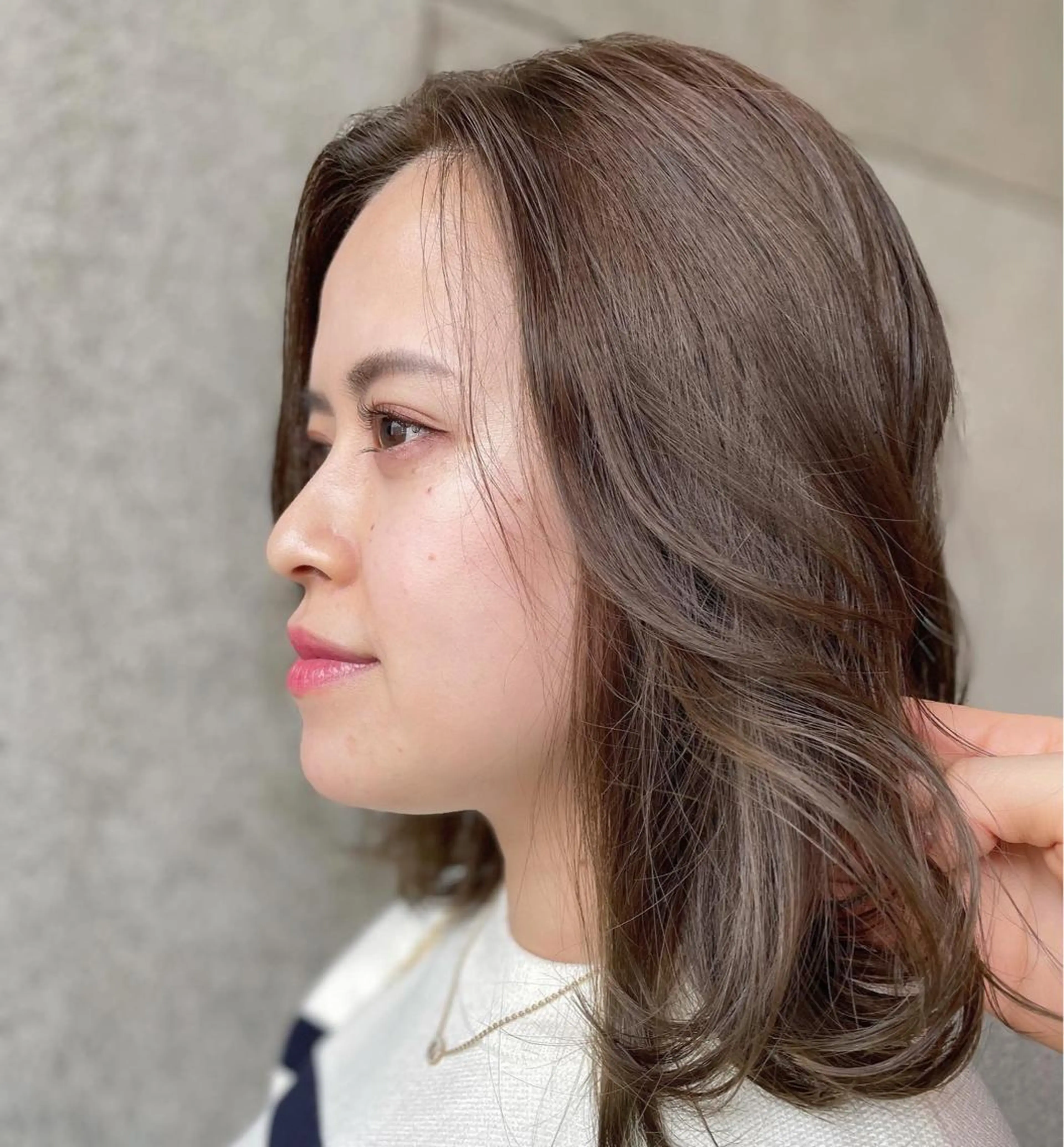 セミロング ヘアカラー 💘韓国レイヤー上 品カラーruru💘のヘアスタイル