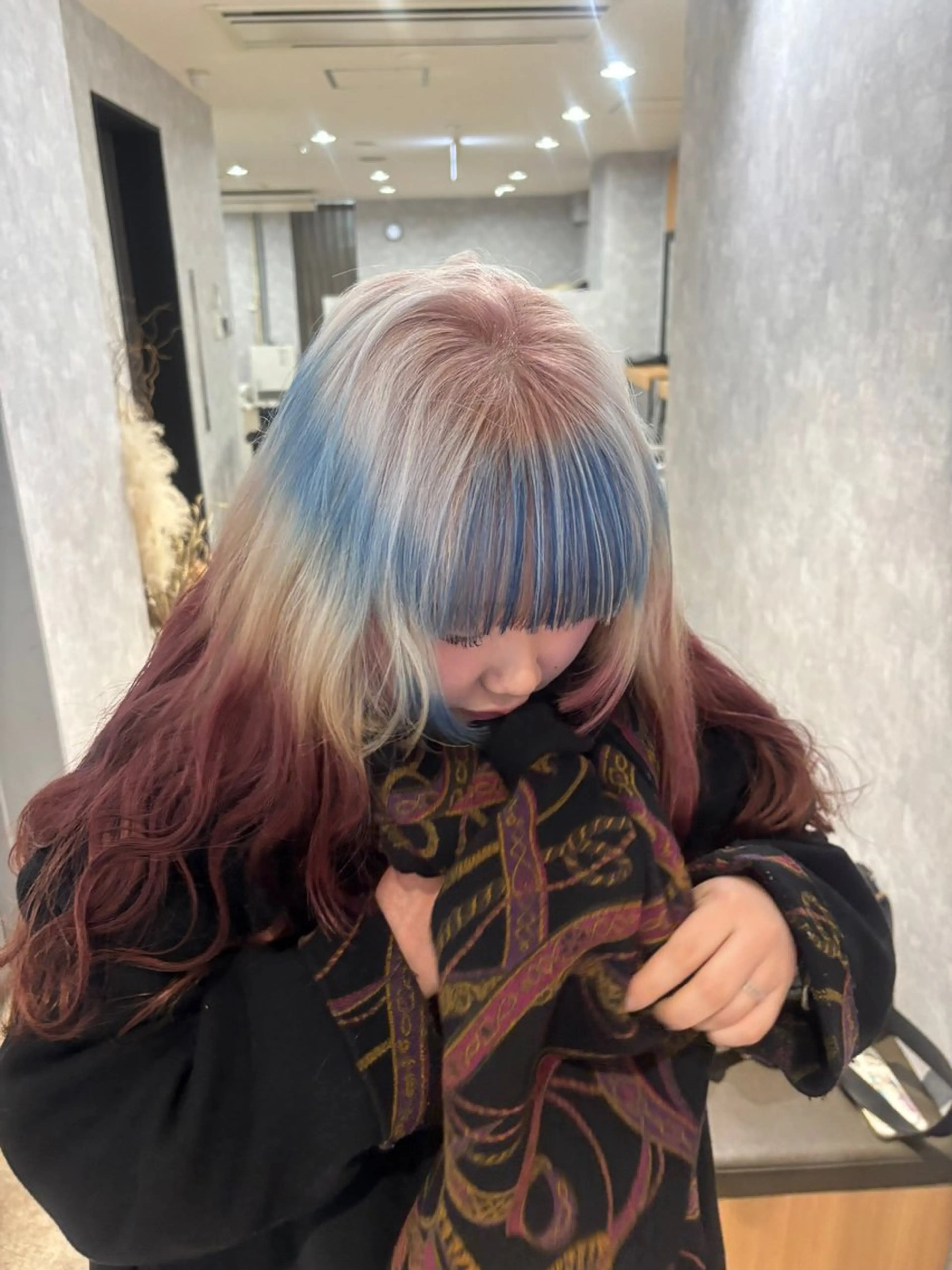 ロング カラー カット ヘアカラー トリートメント 🌐NATSUMI 🌐【寒色カラー】のヘアスタイル