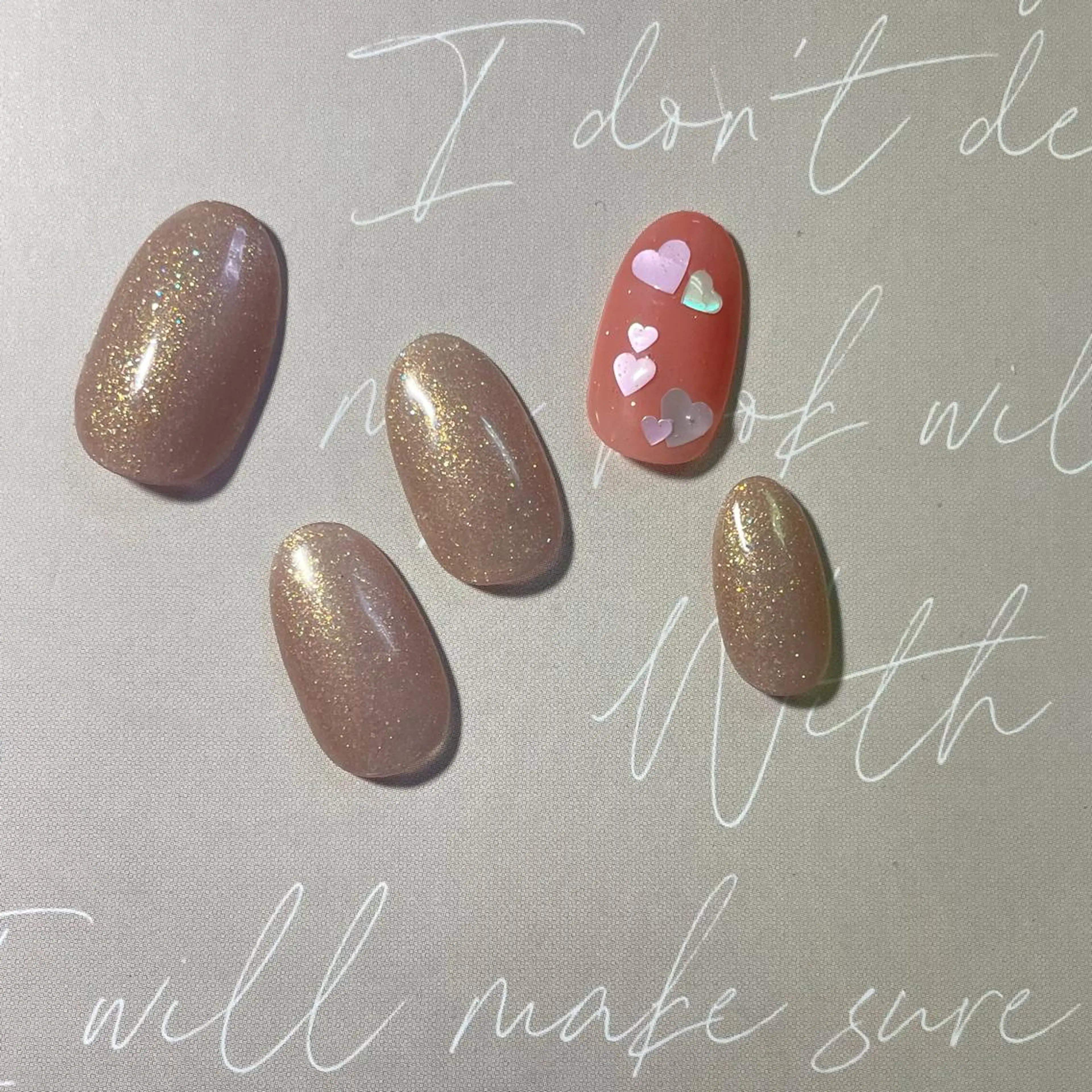 ネイル ハンドネイル Trinity ネイリストスタッフのネイルデザイン