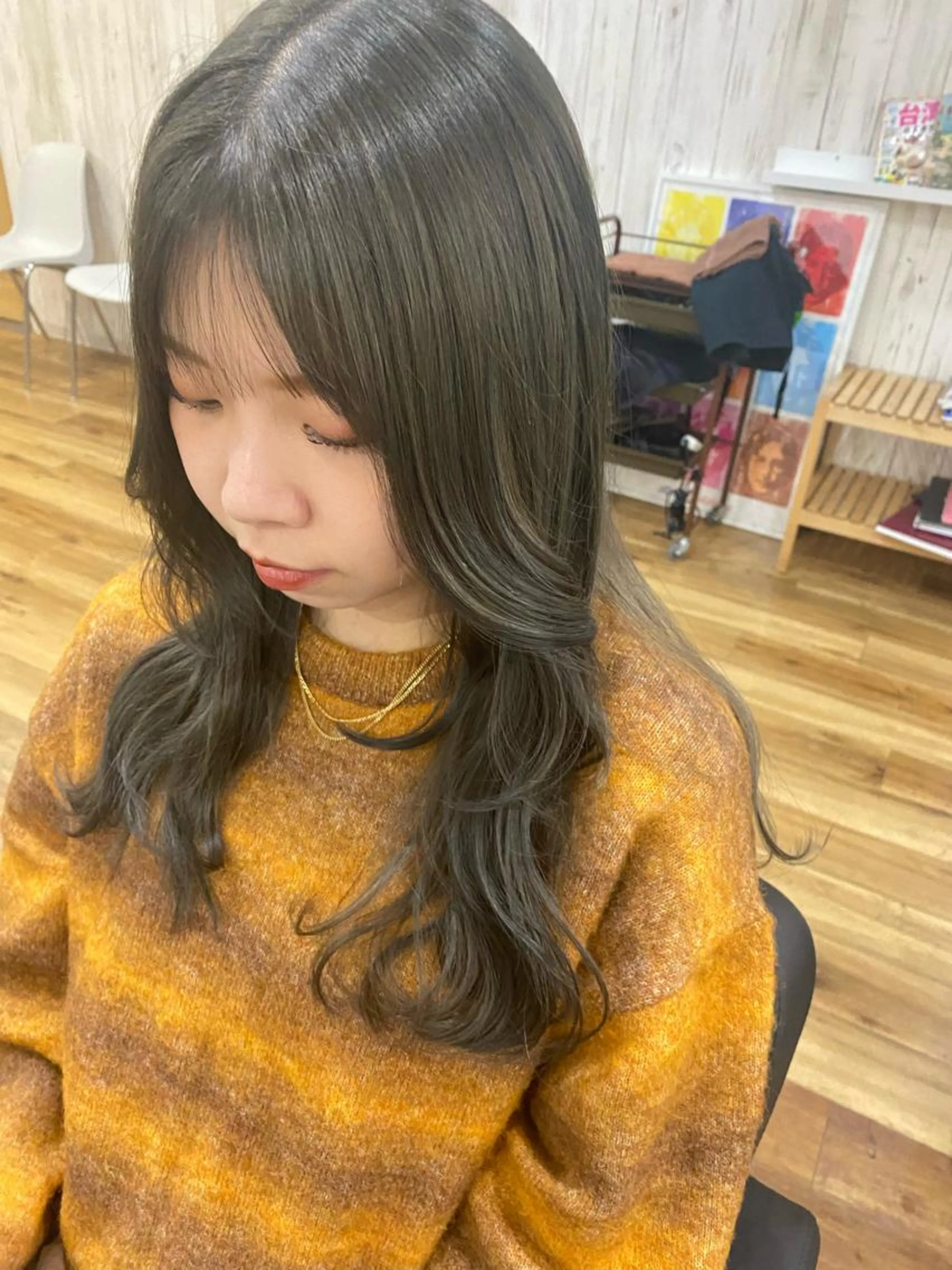 【✨ミニモ限定価格✨】艶カラー+oggi otto6STEPトリートメント11000円の写真