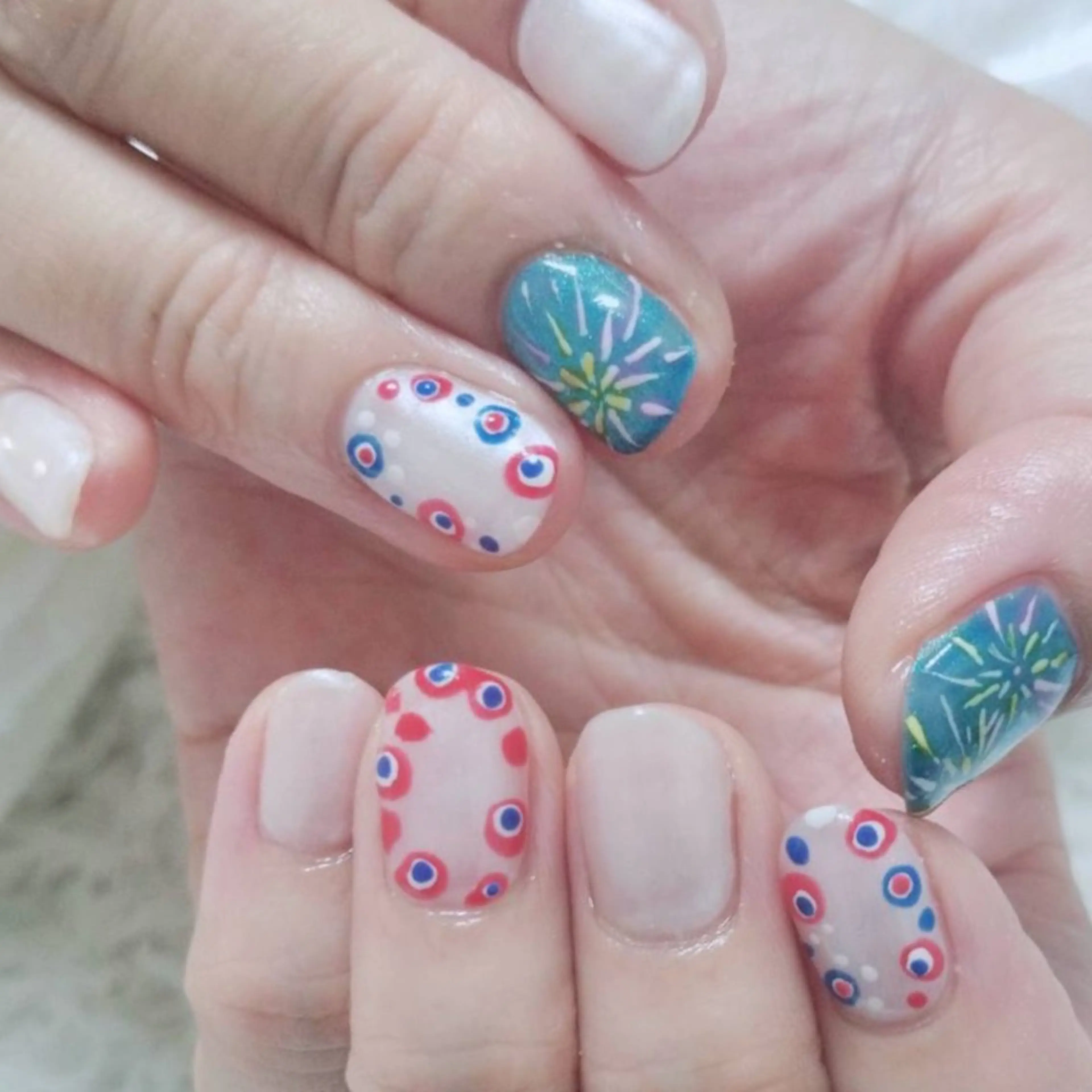 ネイル 持ち込み ラピートネイル 美佳のネイルデザイン