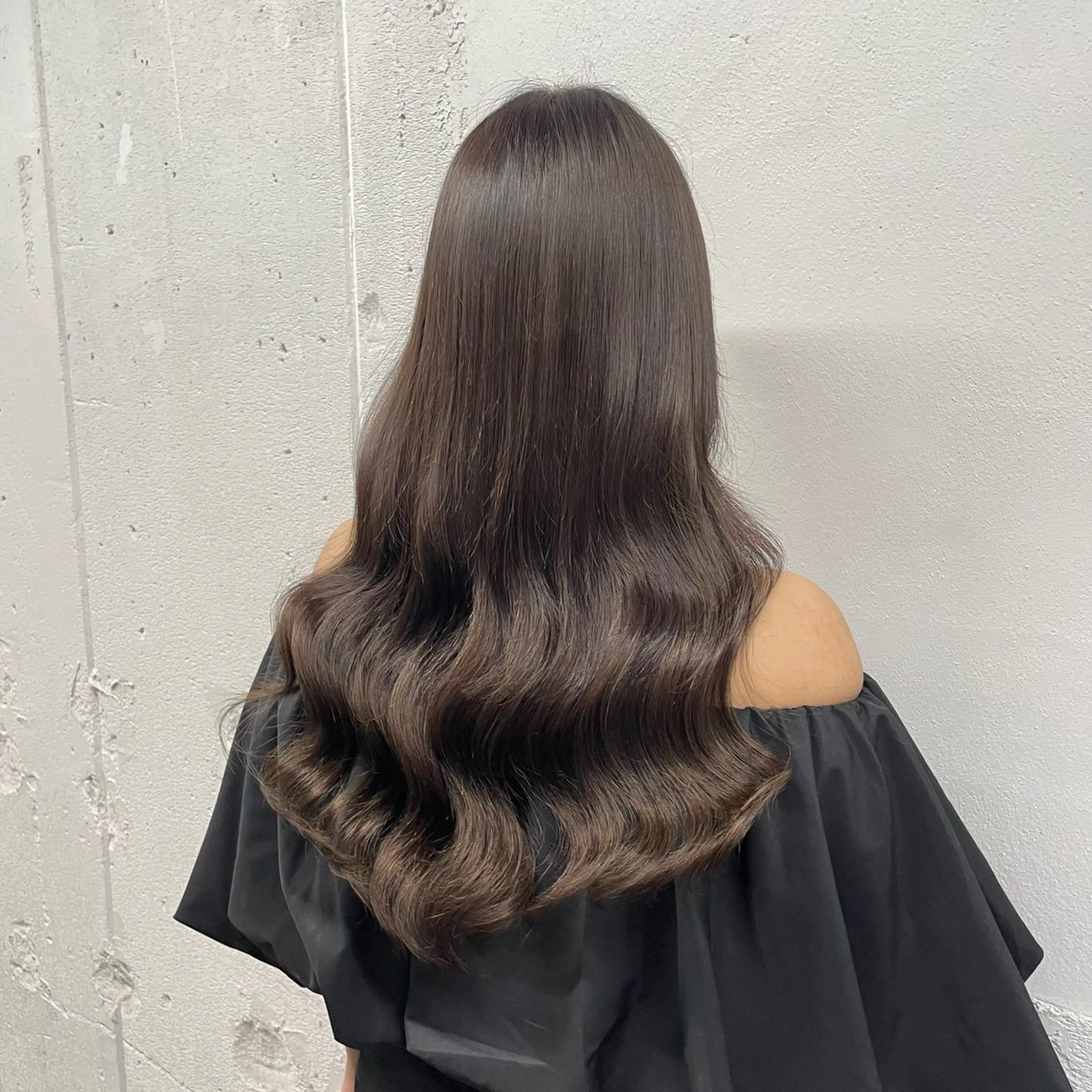 ロング カラー シールエクステ バレイヤージュ ミストバング ダークグレー ダークグレージュ ヘアカラー エクステ 🧡艶髪ちゅるん髪 🫧🧡YUKI❄️のヘアスタイル