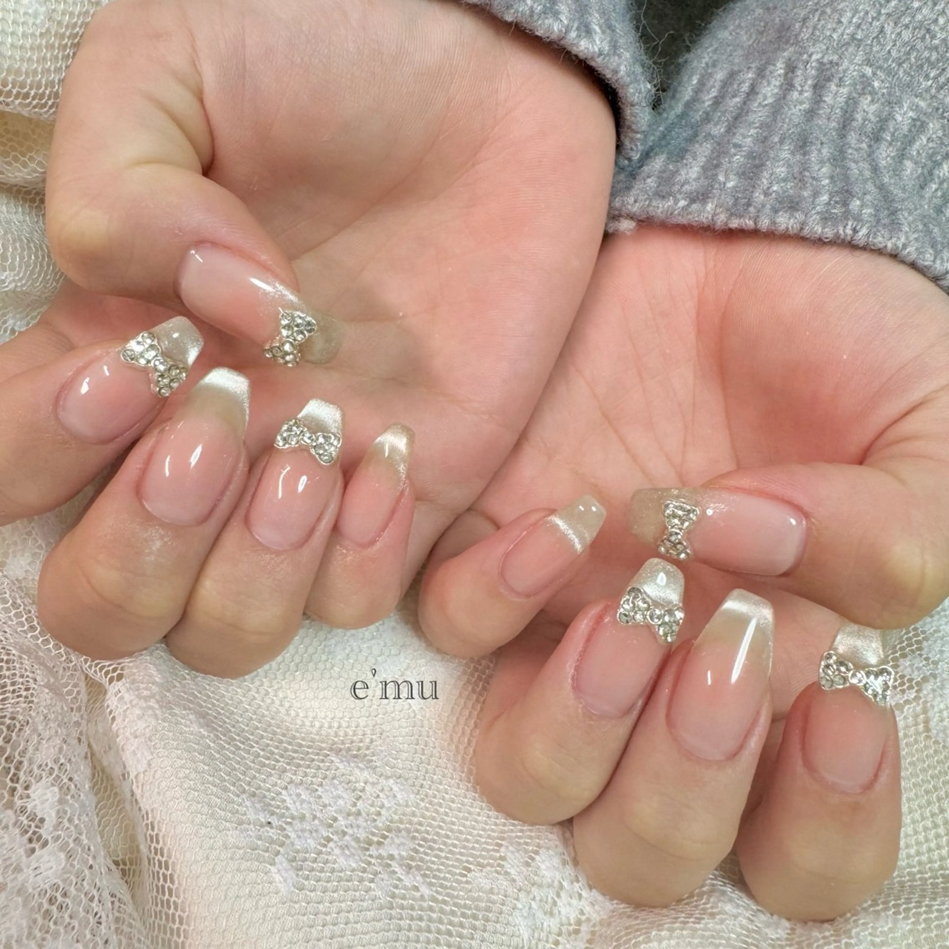 ネイル リボン ハンドネイル nail salon e'mu💐のネイルデザイン