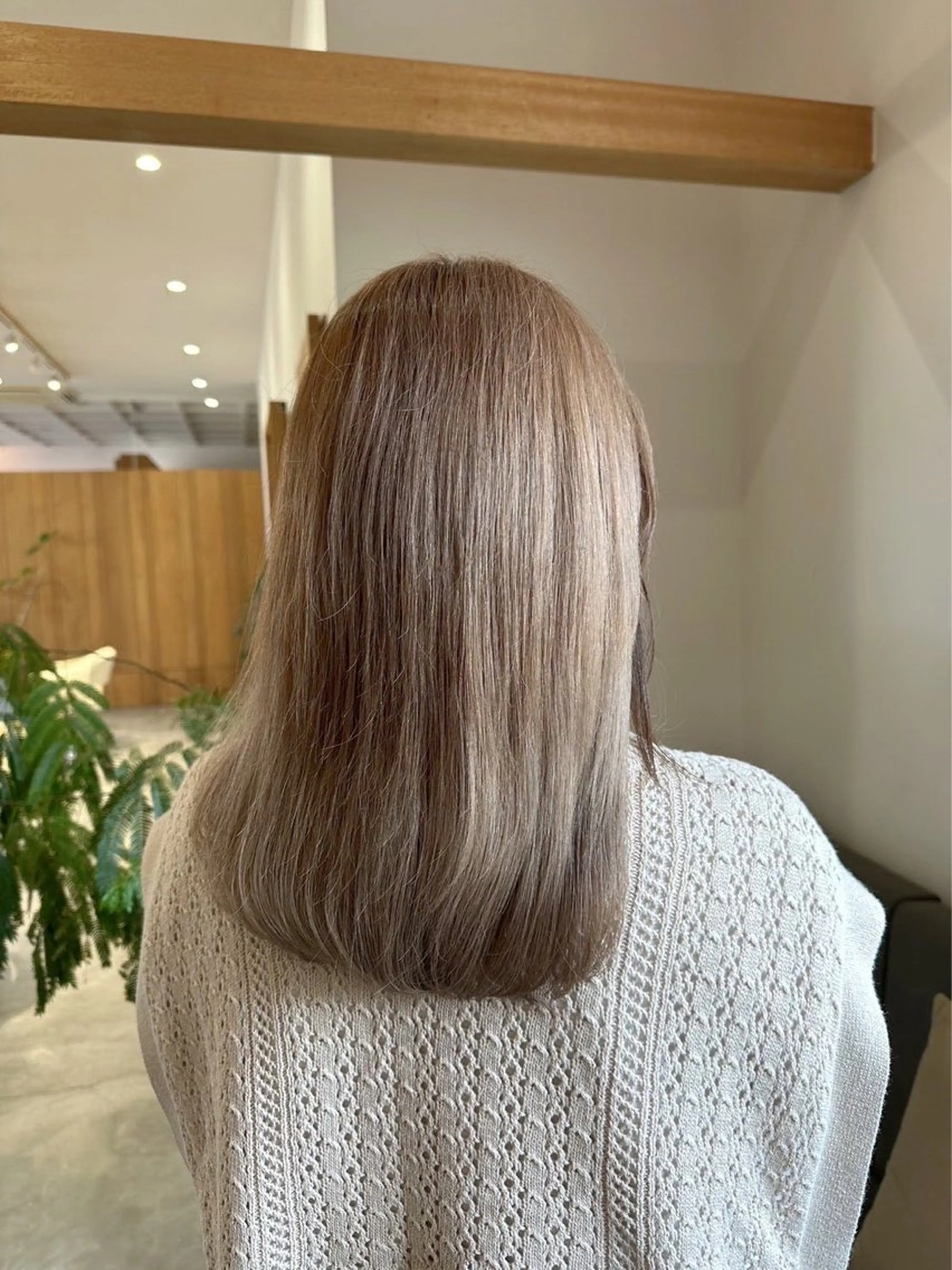 ミディアム カラー ブリーチ ケアブリーチ イヤリングカラー インナーカラー 髪質改善 mopa_kaede 暖色カラー/ロングのヘアスタイル