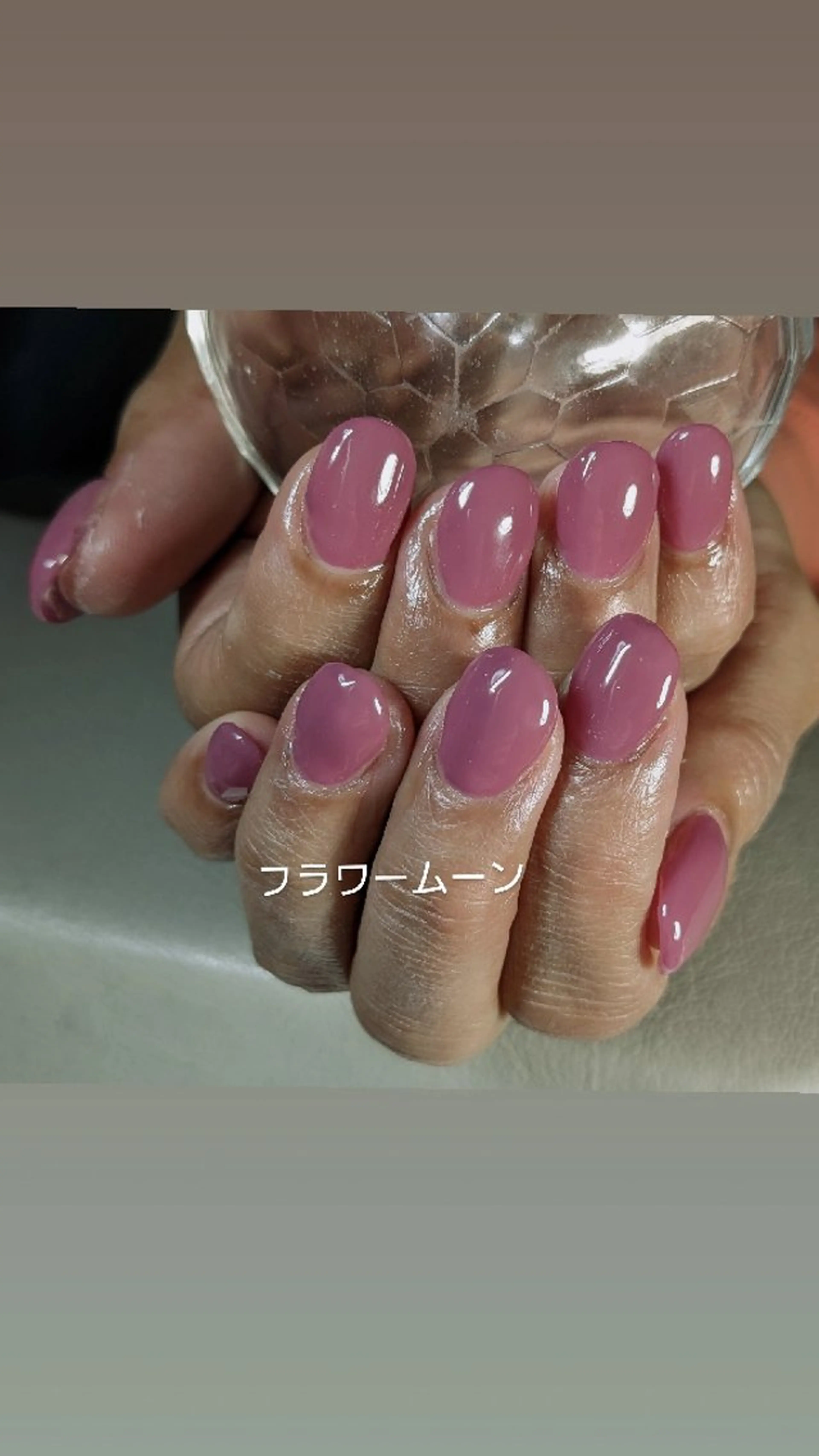 ネイル ワンカラーネイル ハンドネイル ハンドケア フラワー ムーンのネイルデザイン