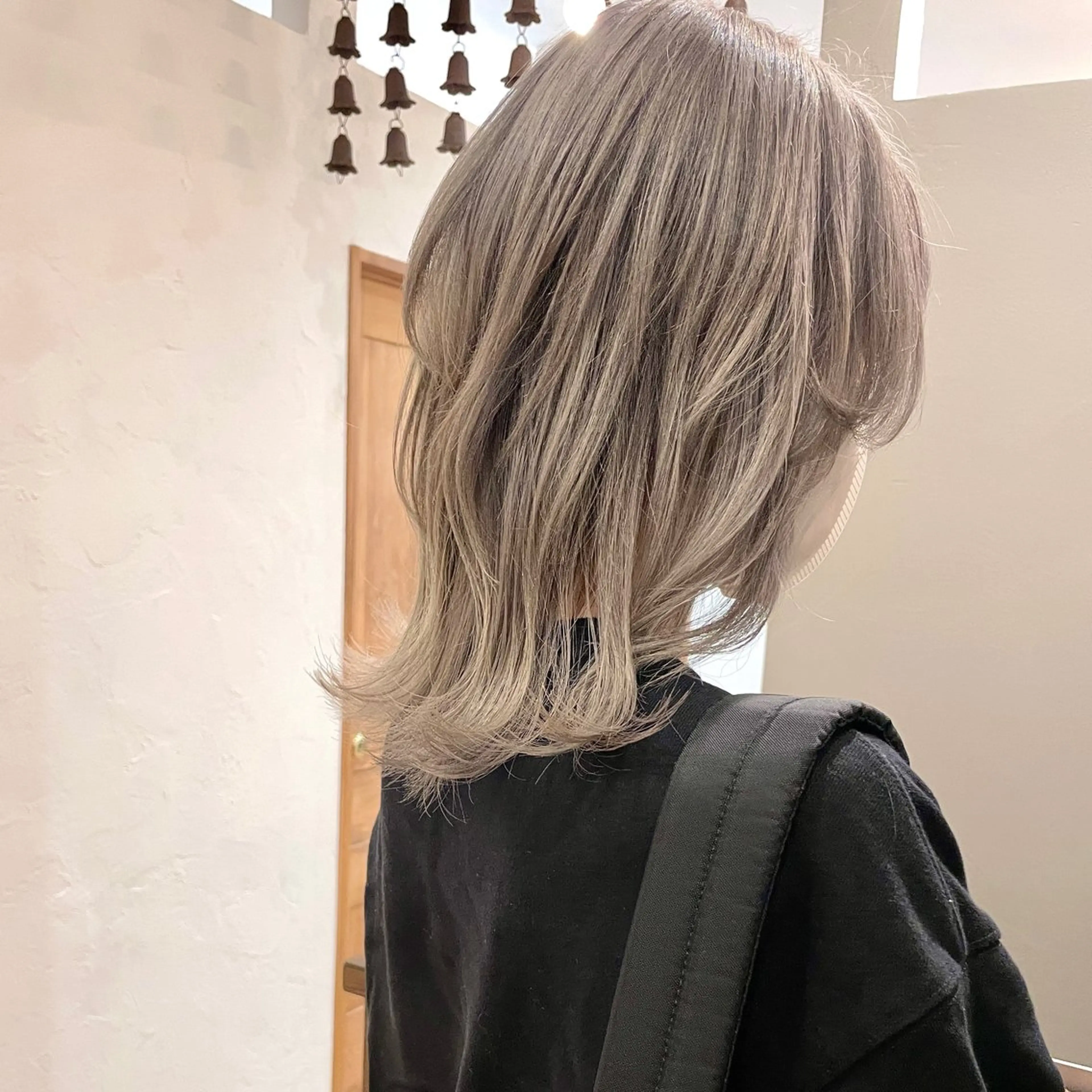 セミロング カラー beronica ベロニカのヘアスタイル