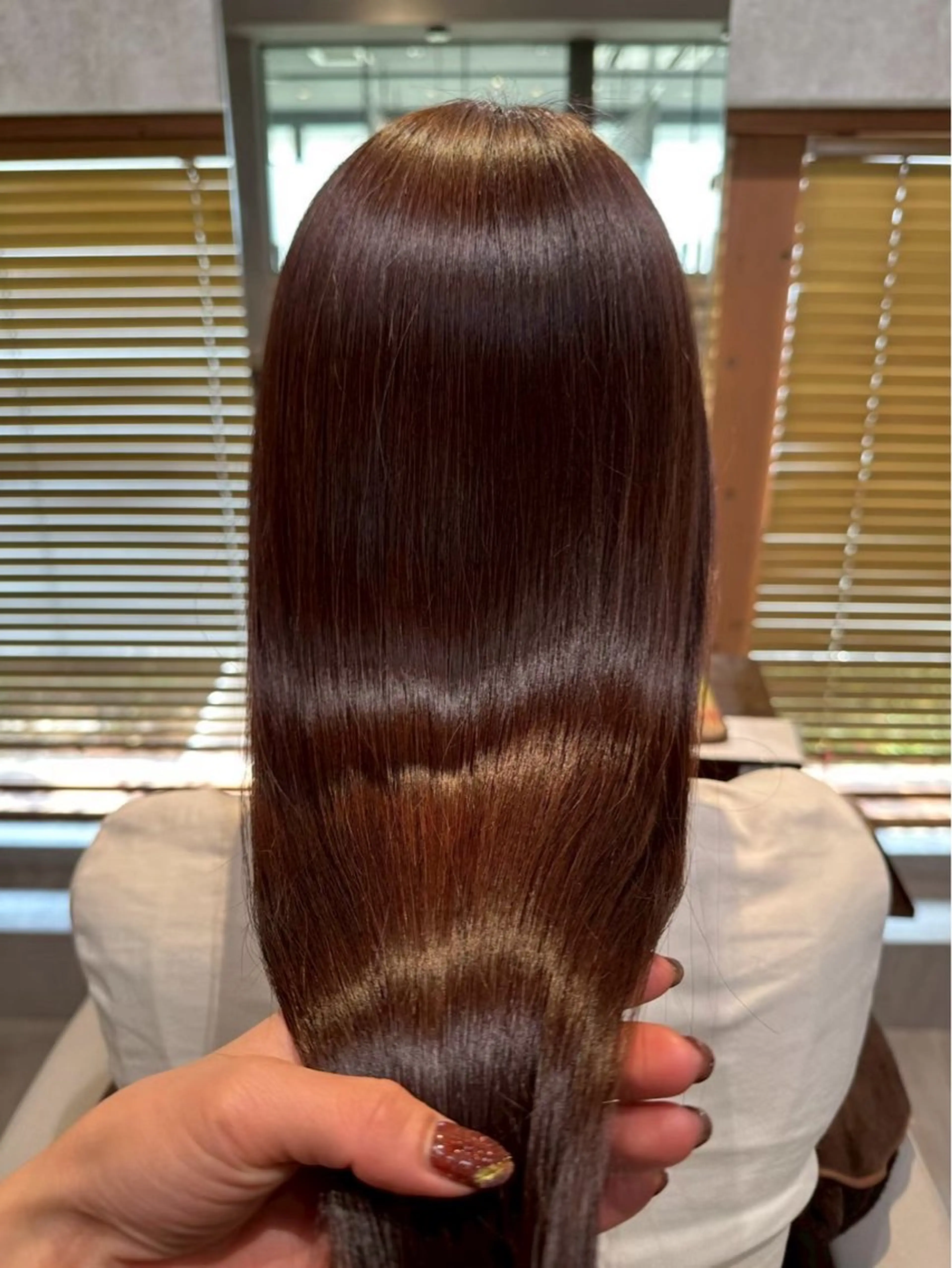 カラー 西村 春菜のヘアスタイル