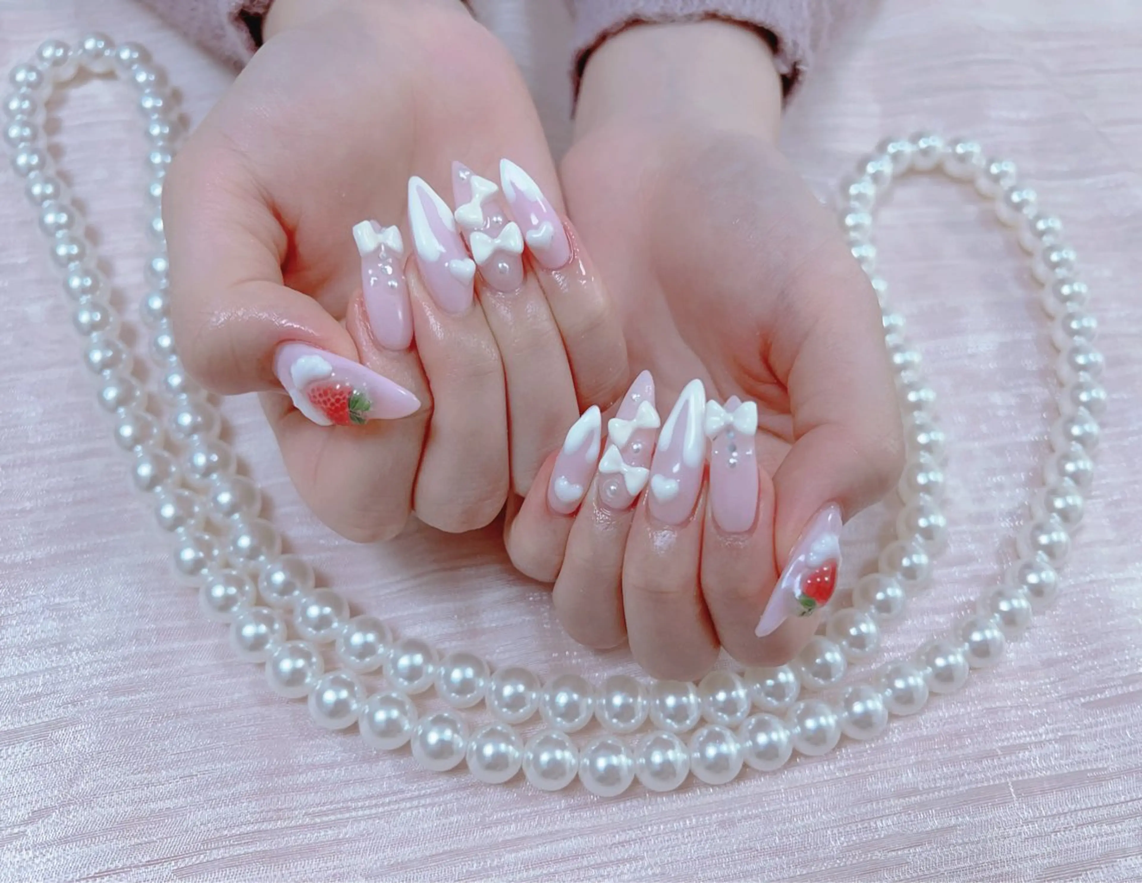 ネイル はぴねす所属・横浜 美夢のネイルデザイン