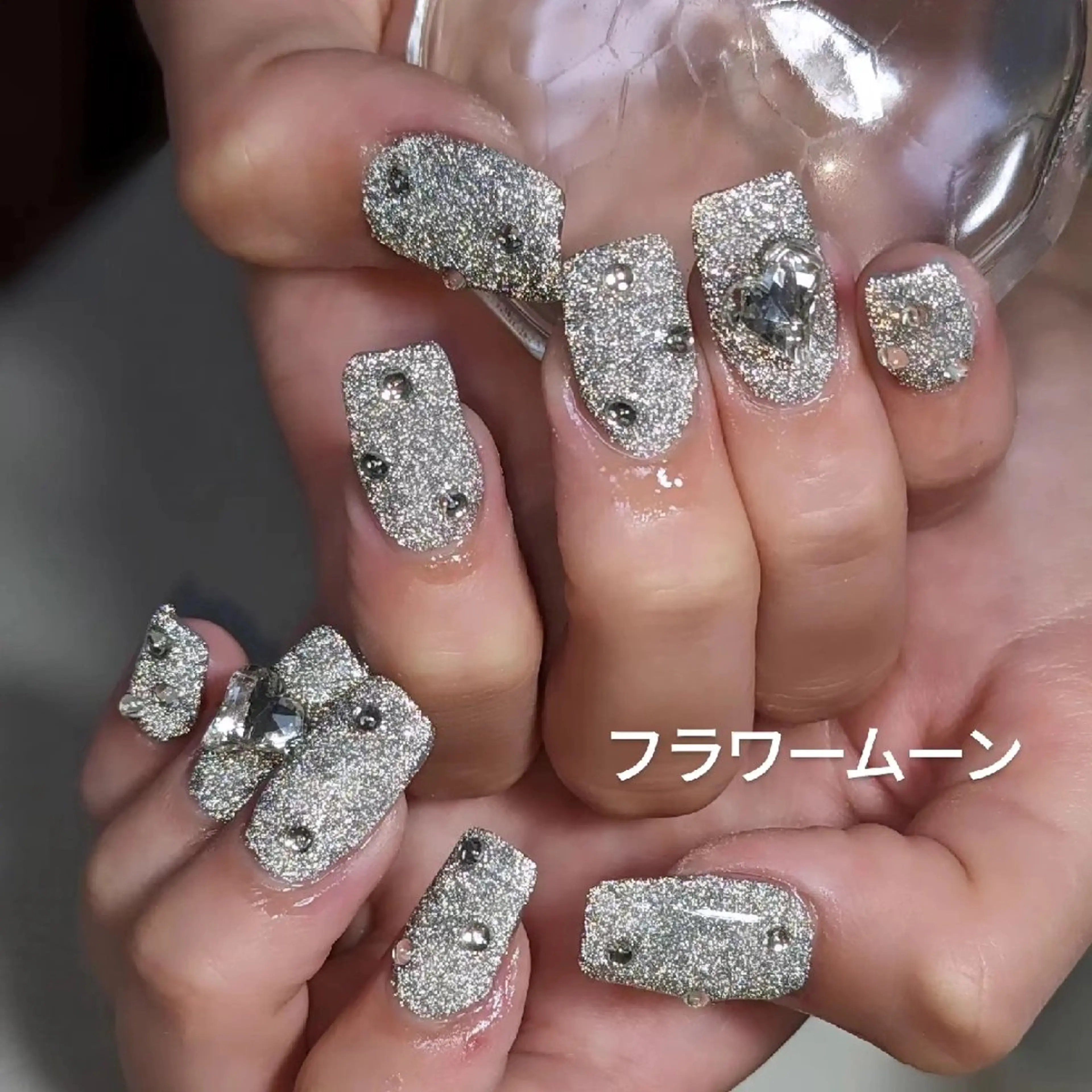 ネイル アートネイル フラッシュネイル ハート ストーンネイル フラワー ムーンのネイルデザイン