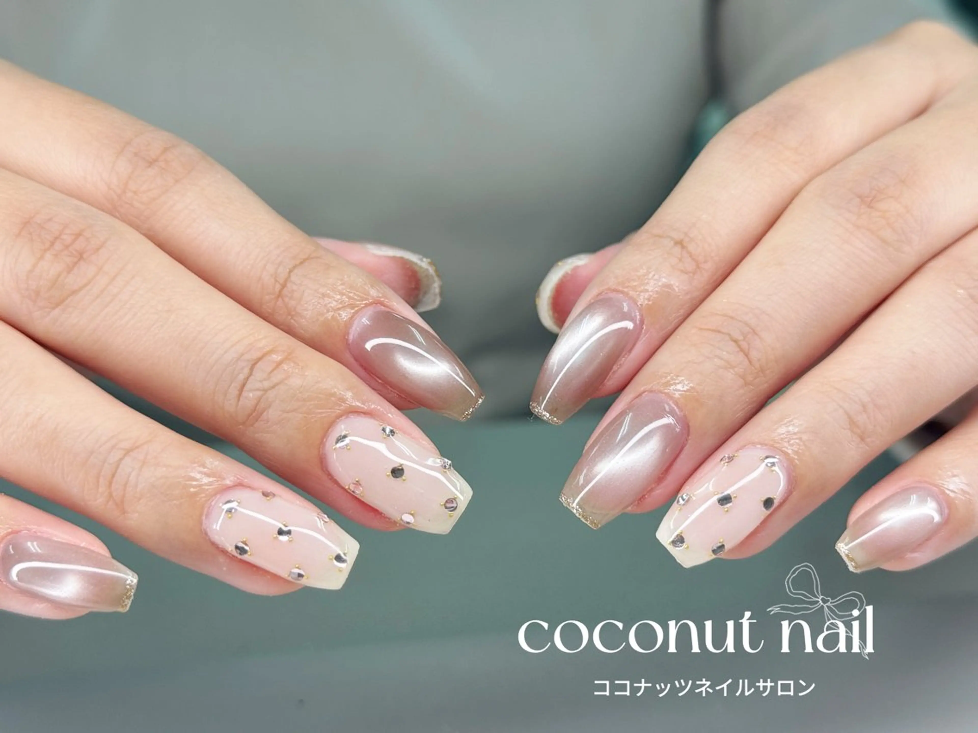 ネイル べっ甲ネイル フレンチネイル キラキラネイル マグネットネイル 大理石ネイル(マーブル) ハンドネイル 神田 ココナッツのネイルデザイン
