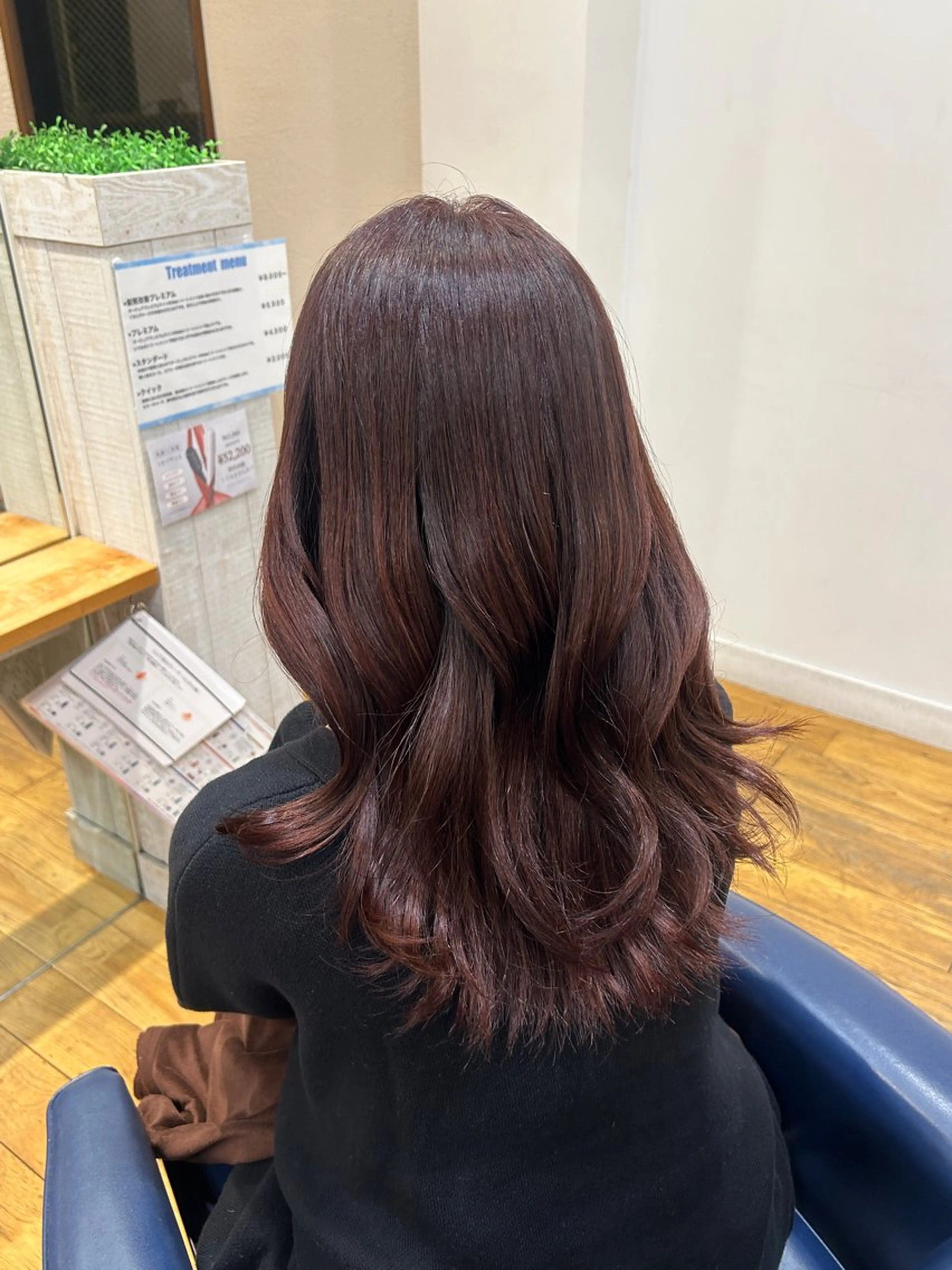 カラー ヘアカラー 太田 絵麻のヘアスタイル