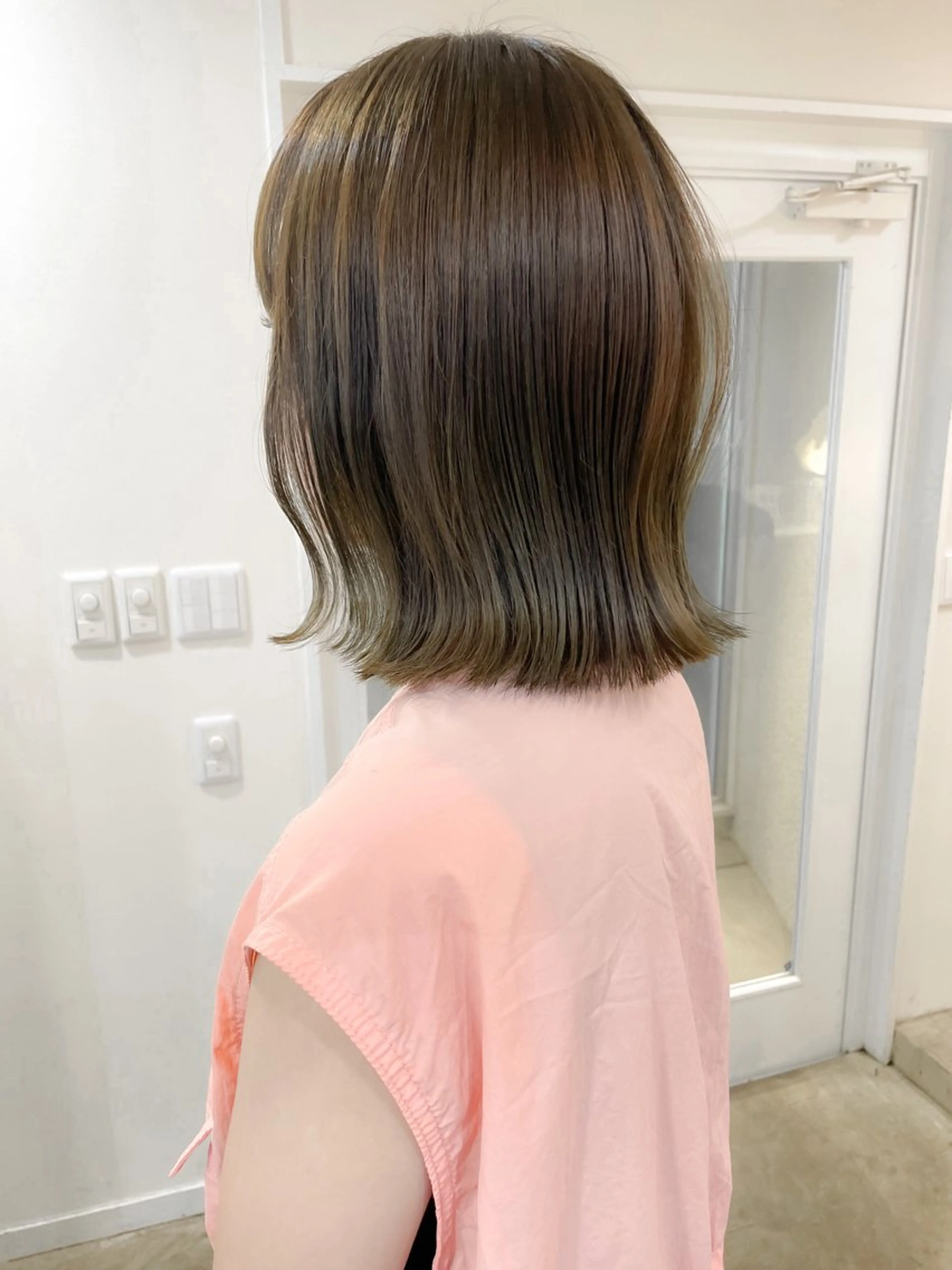 ミディアム カラー ミディアム/顔周り/ ベージュ🌼mayuのヘアスタイル