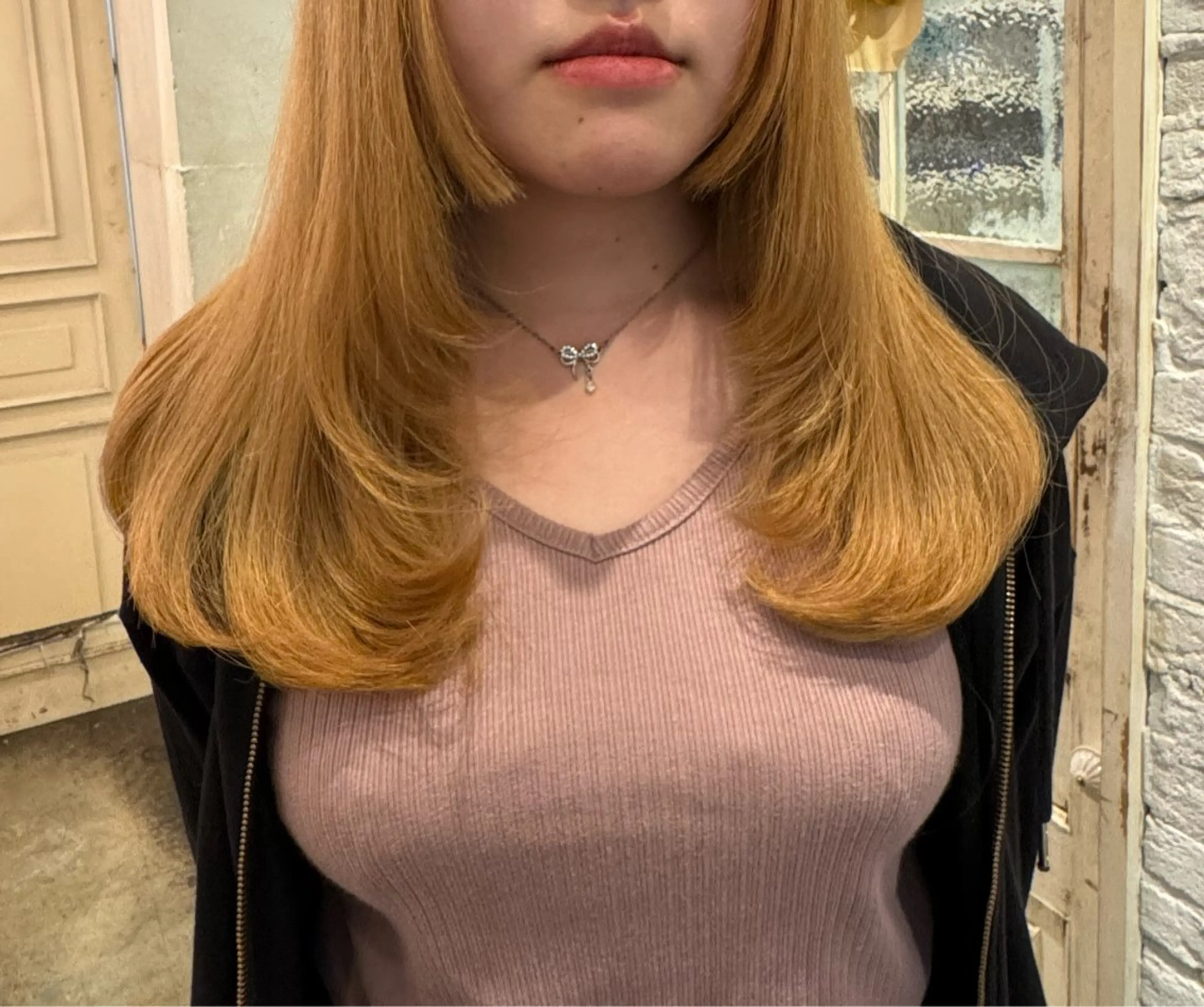 ロング 小村 理音のヘアスタイル