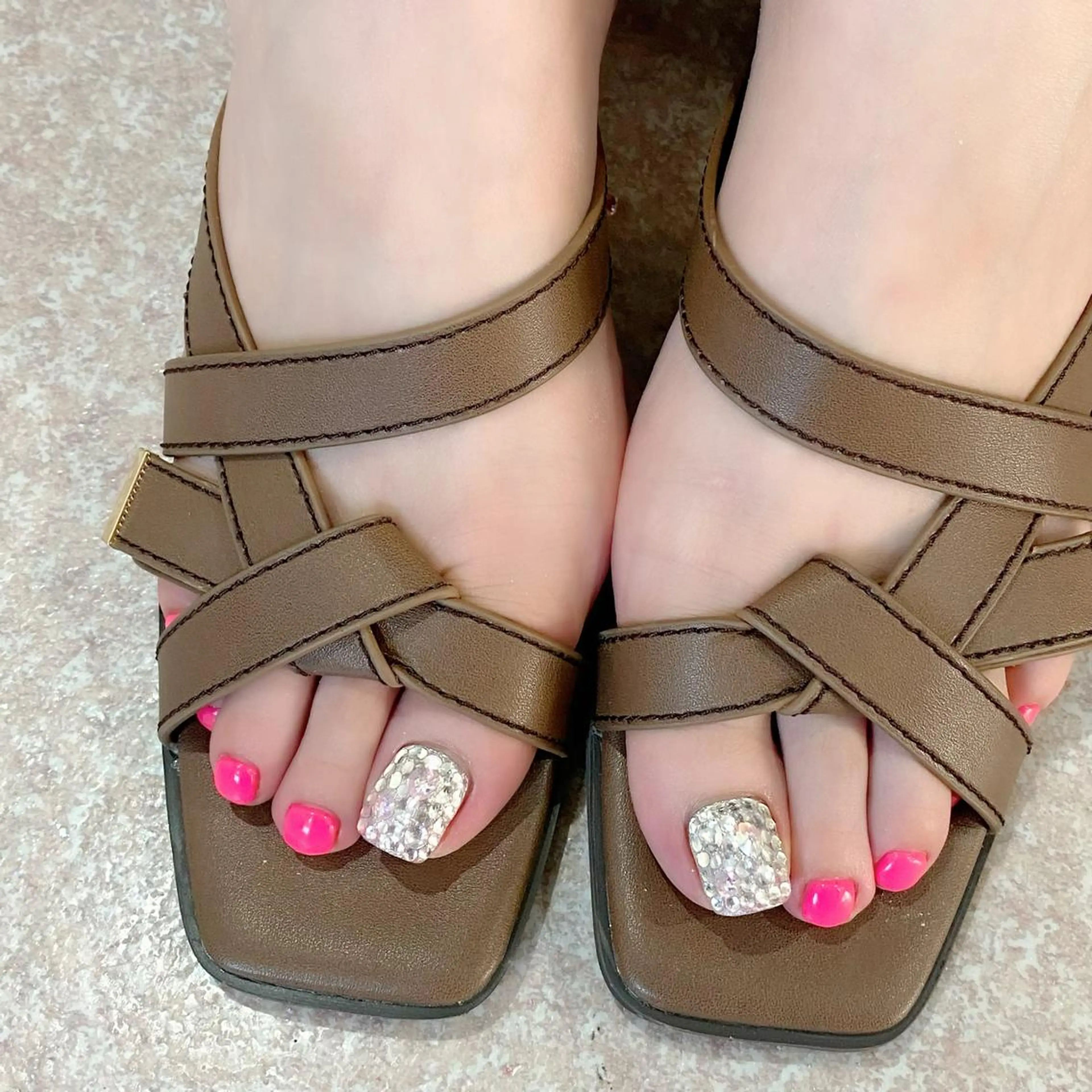 ショート カラー パーマ ヘアアレンジ メンズ キッズ ネイル マツエク・マツパ ピンクカラー カラーマツエク フットネイル ピンク ハンドネイル Salon Ｋのネイルデザイン