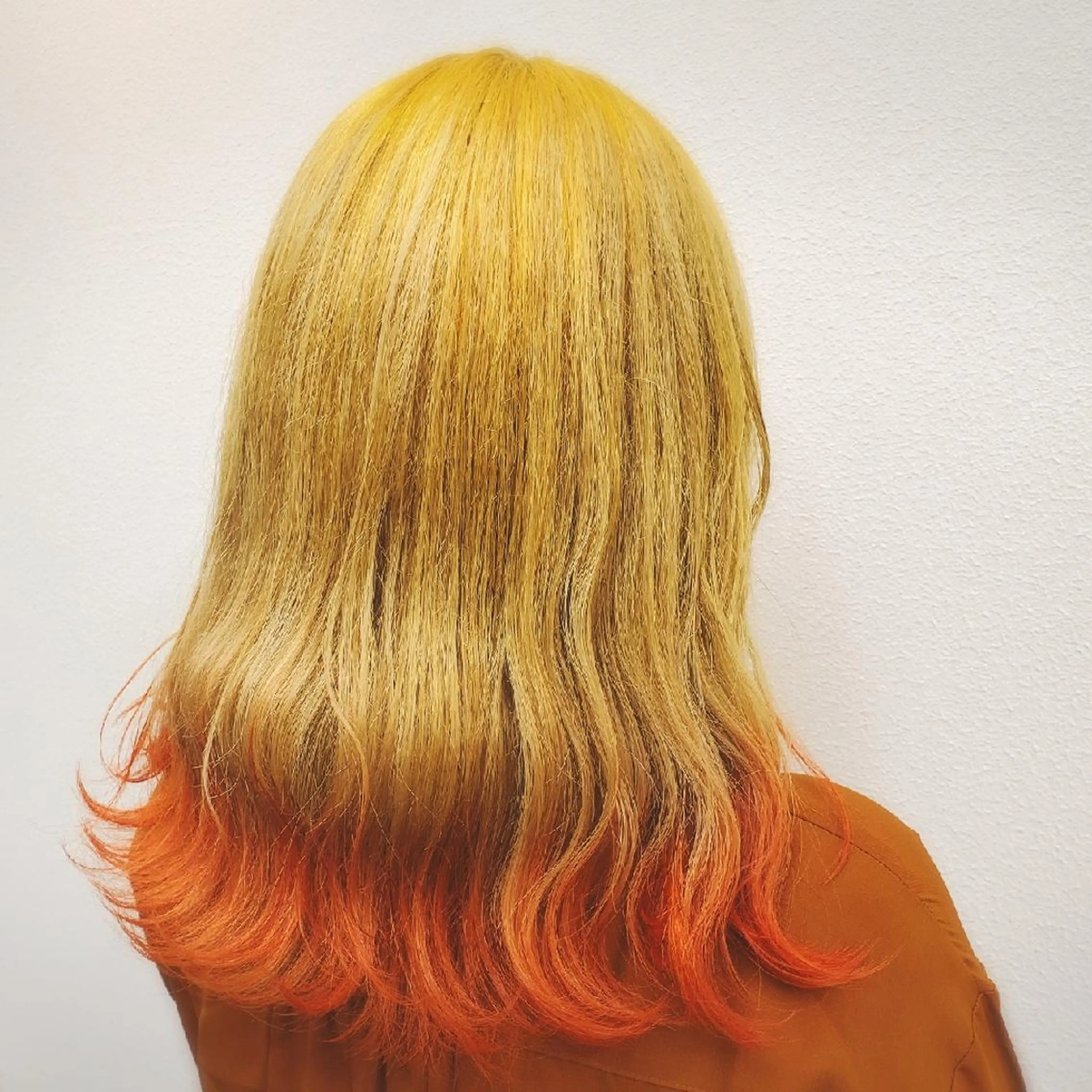 ロング カラー グラデーションカラー 推しアニメカラー🌈 ツヤ透明感カラー🦄のヘアスタイル