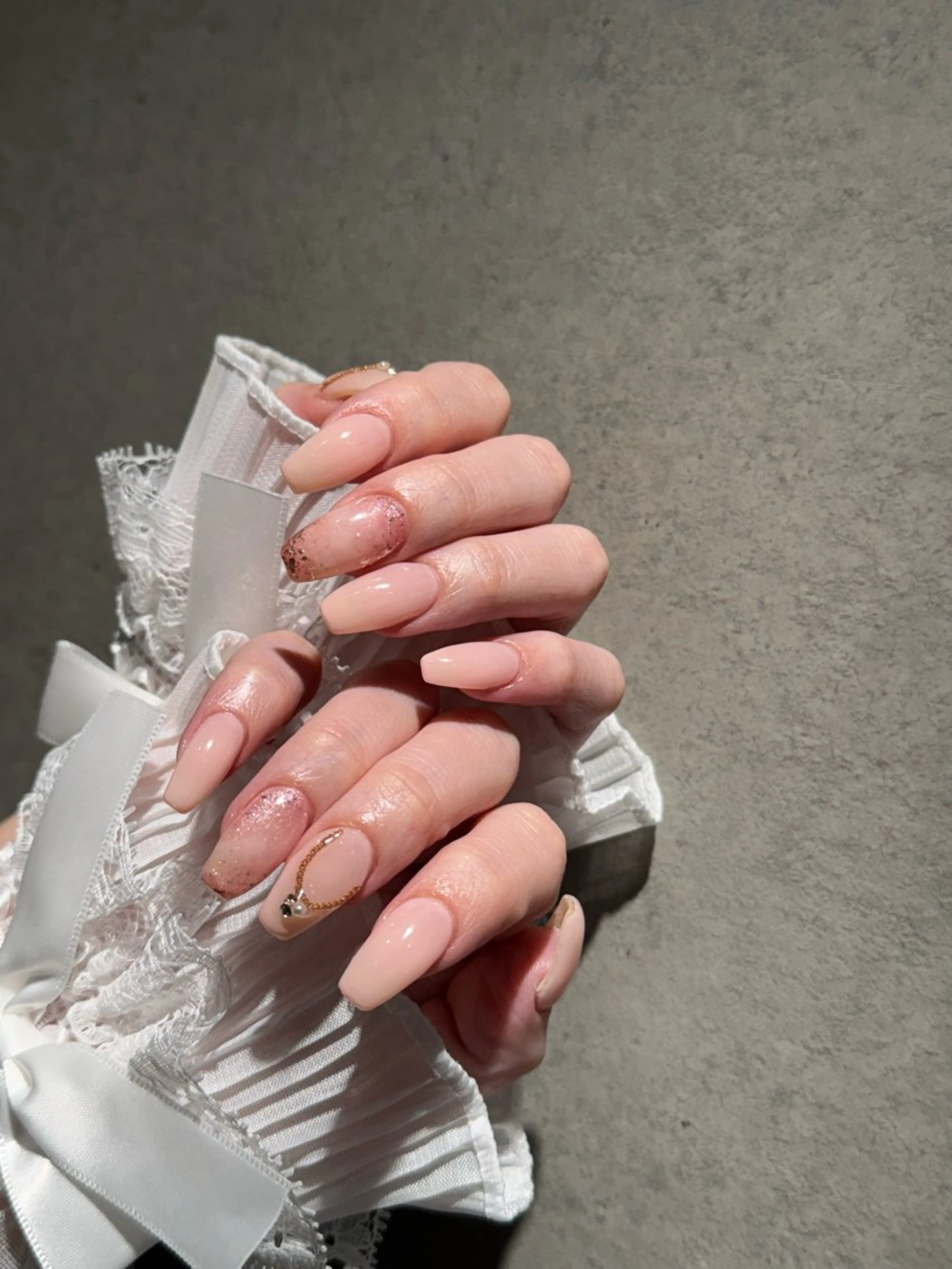 ネイル I-nailロング /ワンホン/キラキラのネイルデザイン