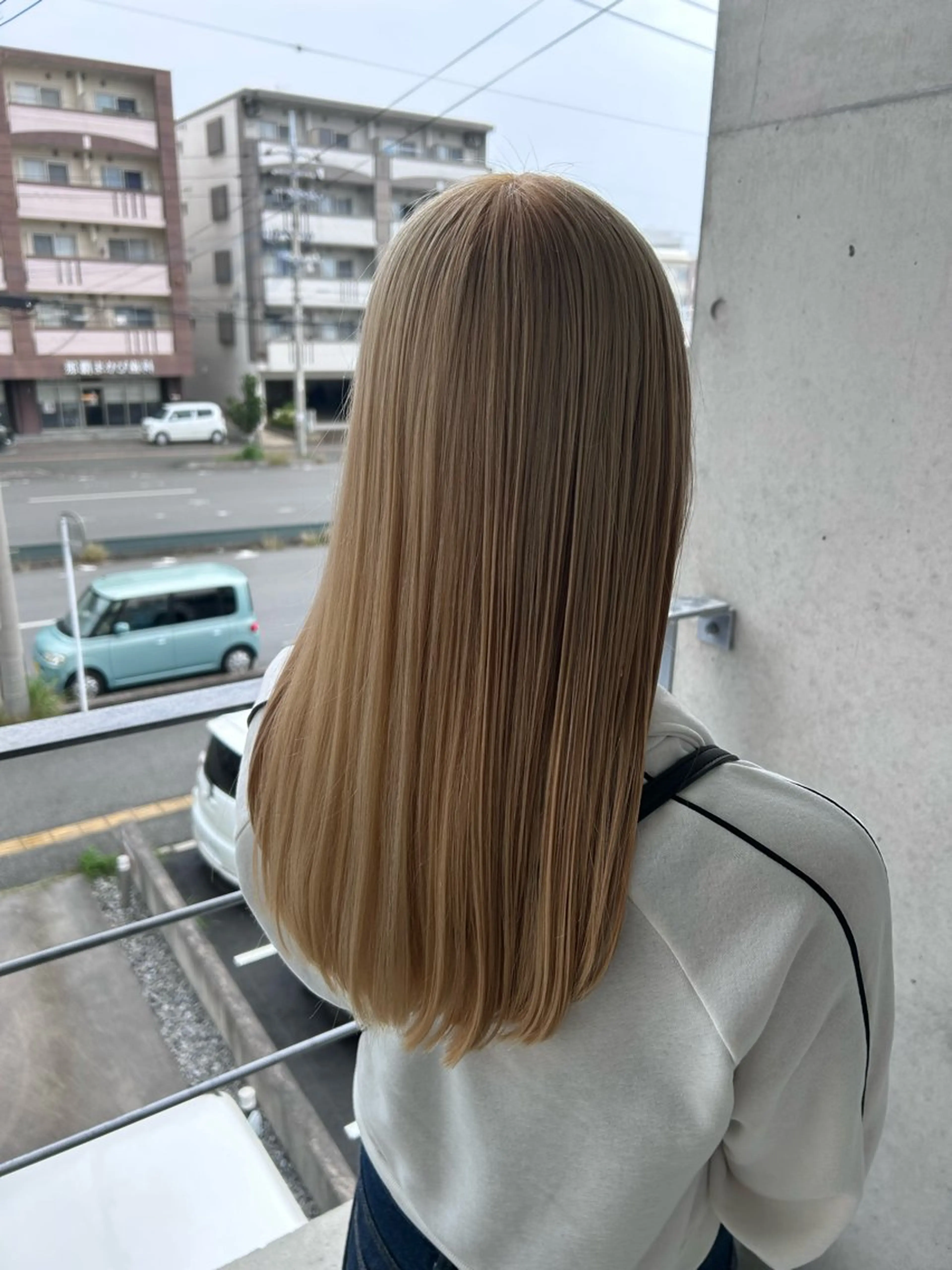 ロング SHO NISHIのヘアスタイル