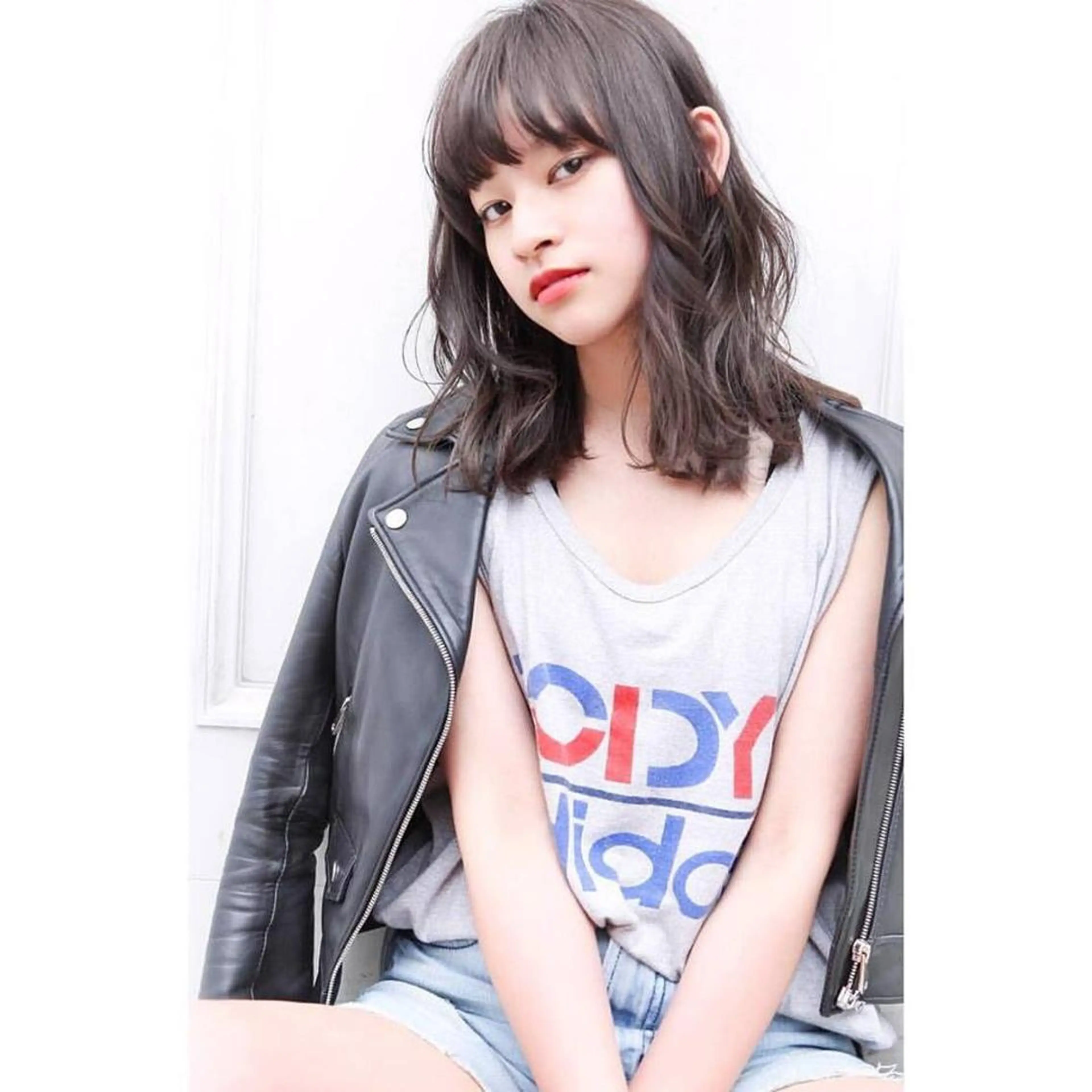 ミディアム 千葉 絵里花のヘアスタイル