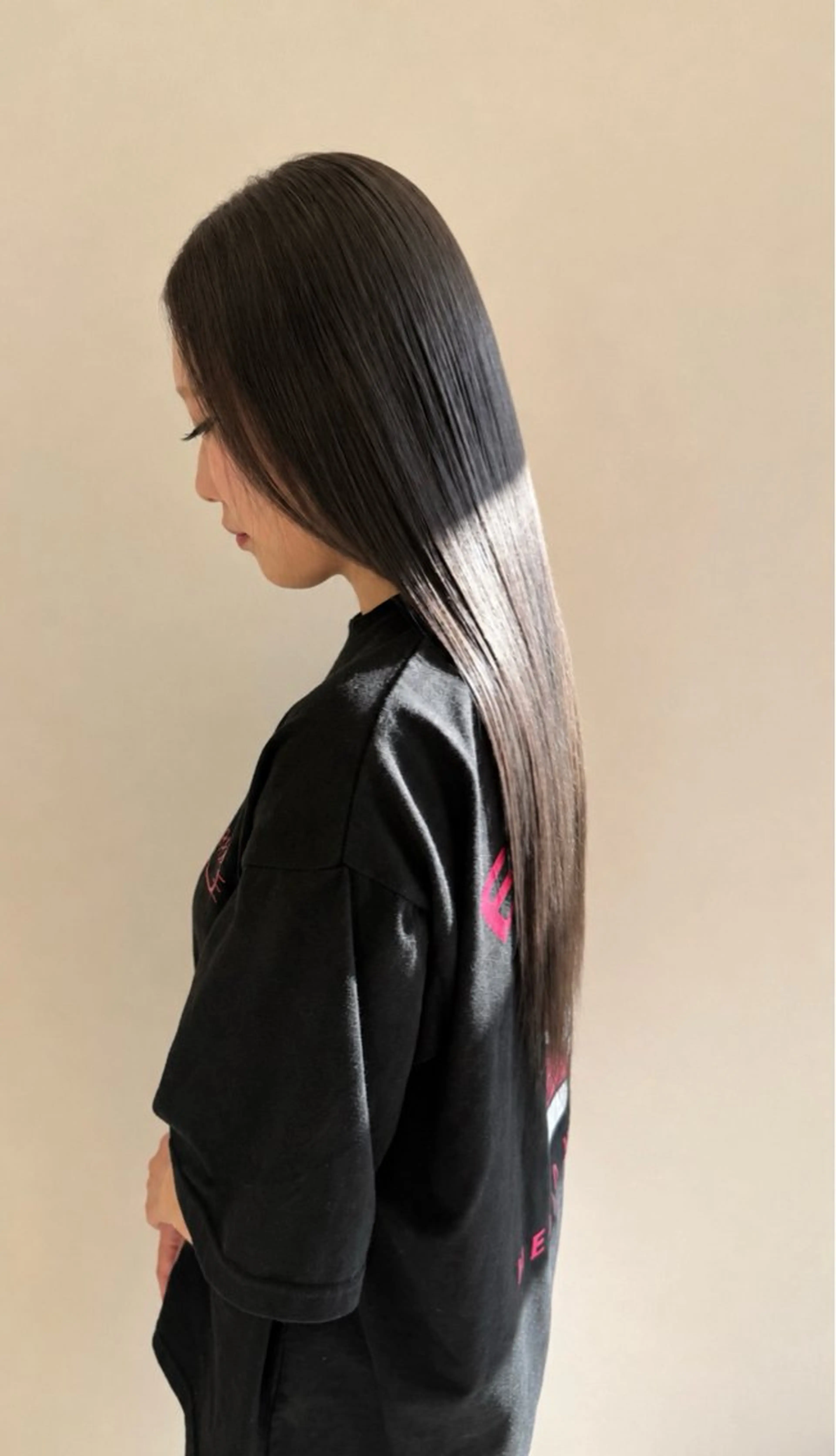 ロング カラー グレージュ 松本 華林のヘアスタイル