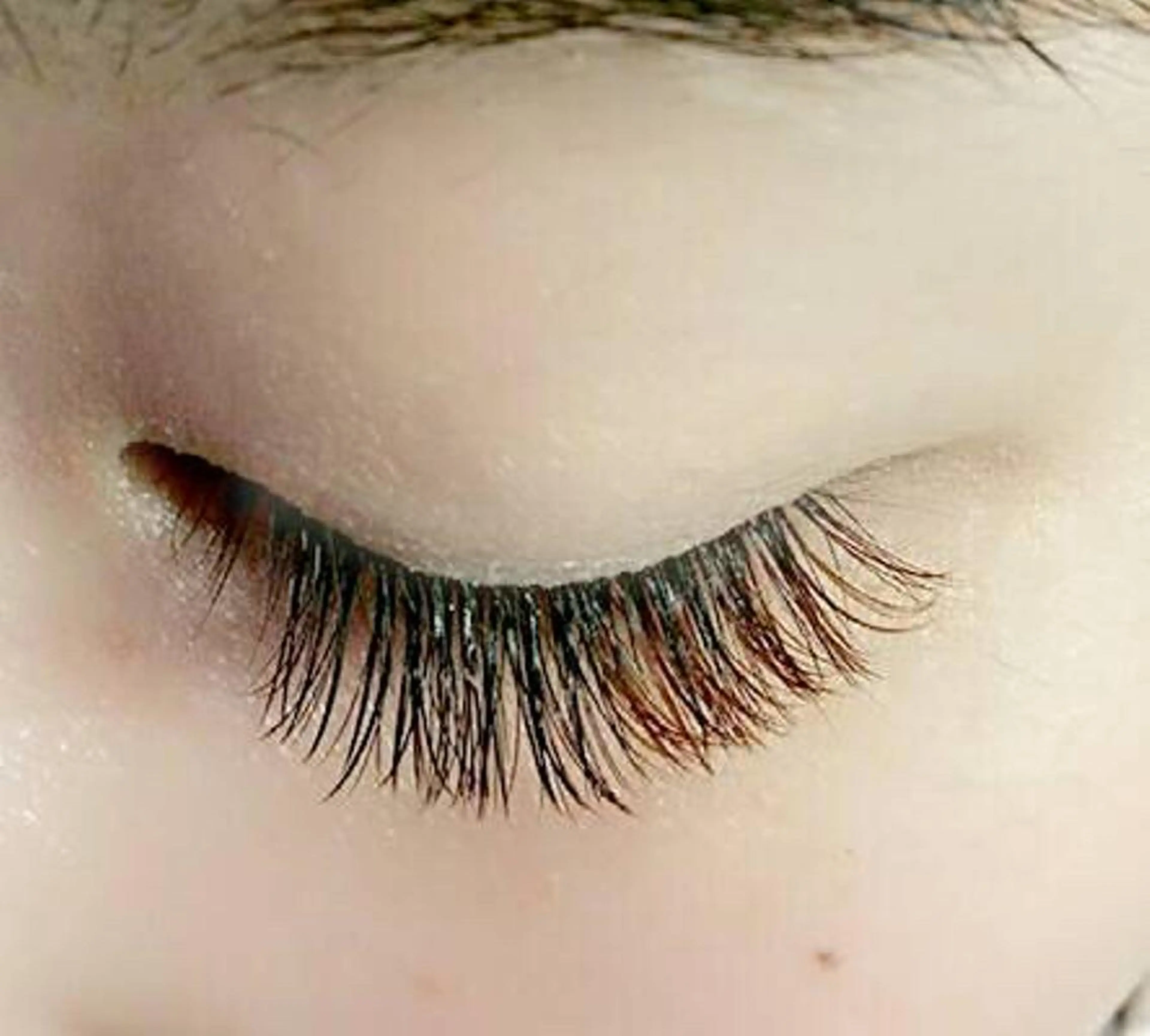 マツエク・マツパ カラーマツエク 小沼 絵菜のマツエク・マツパデザイン