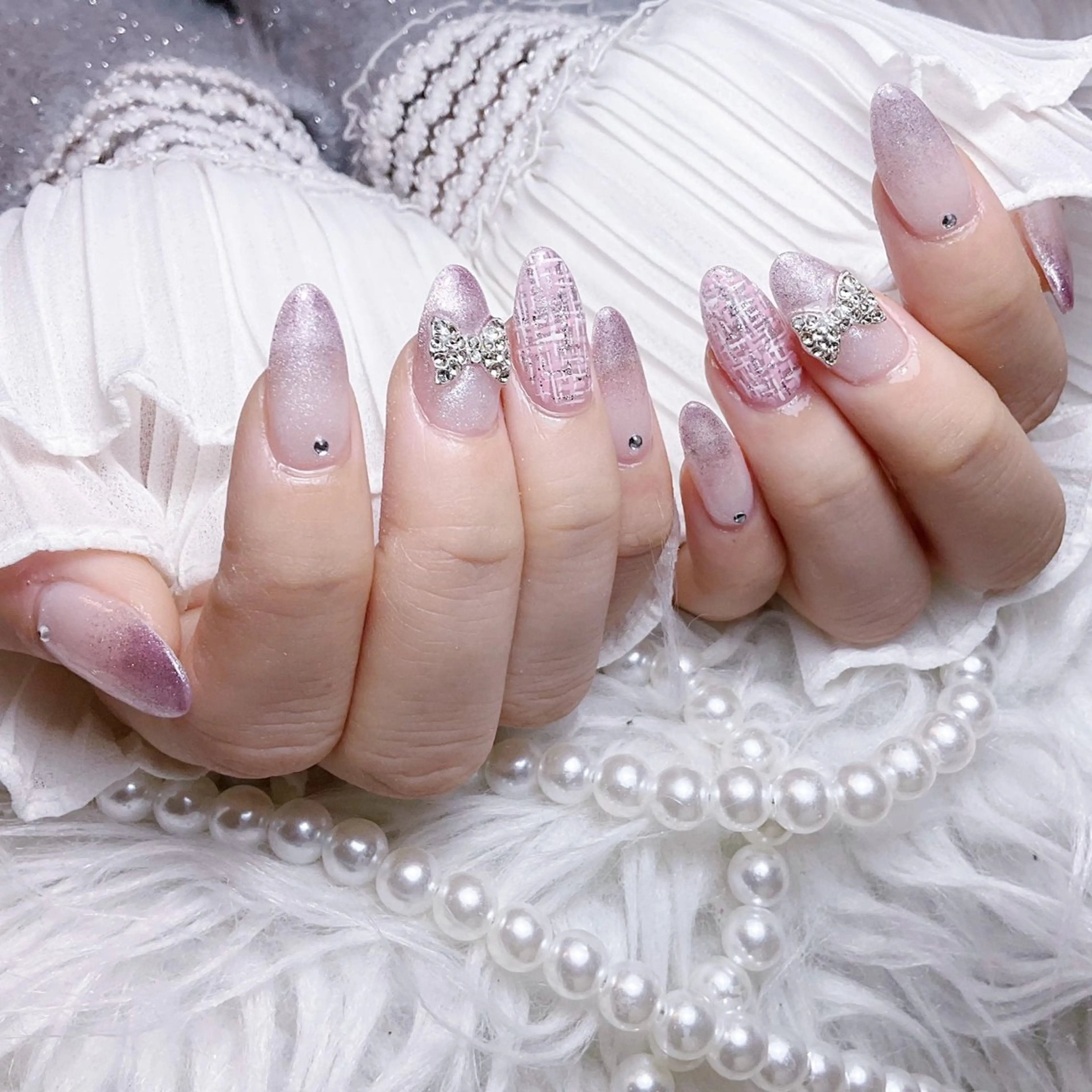 ネイル ハンドネイル 🍭Yun nail hyejin🌸のネイルデザイン