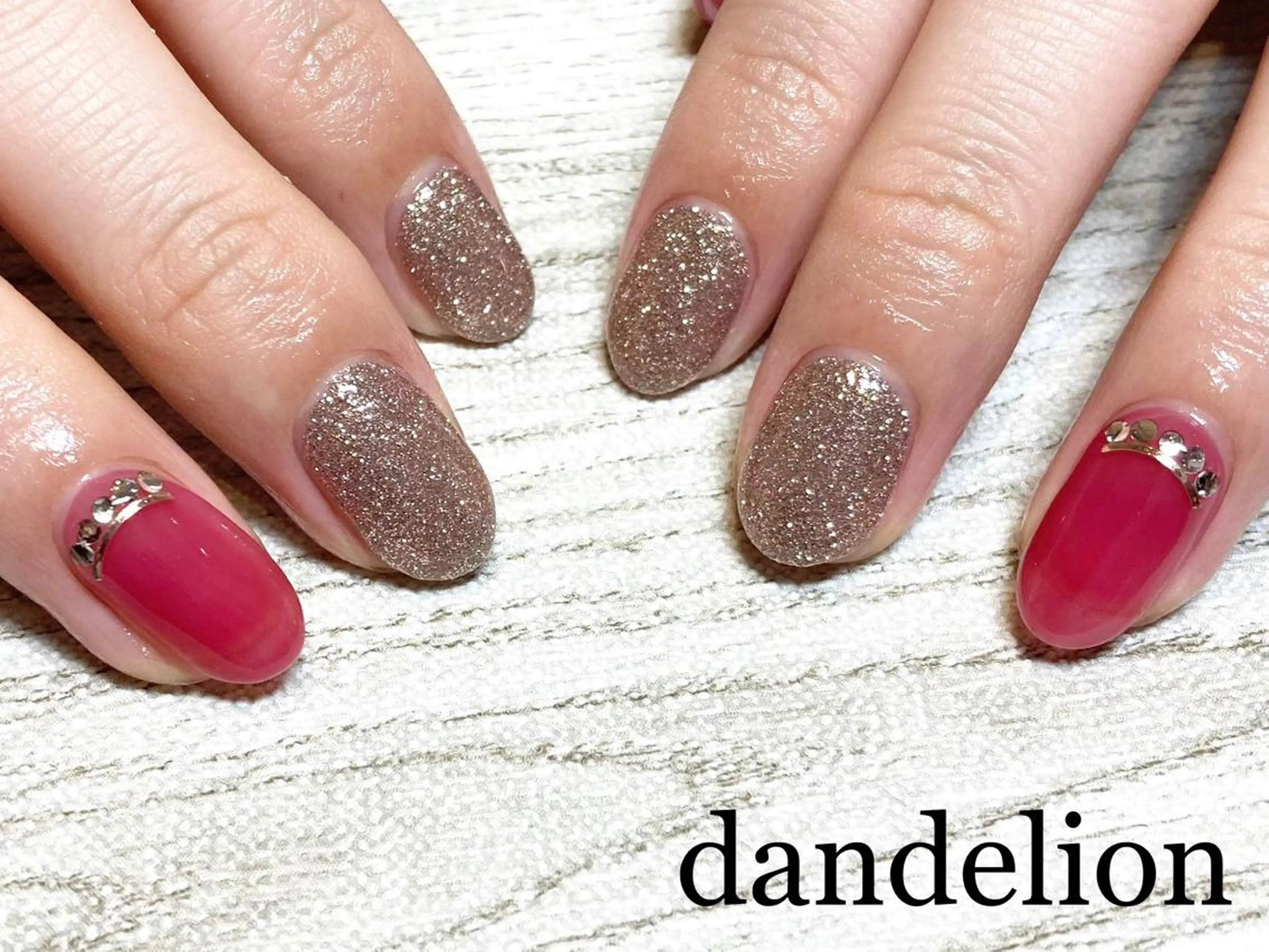 ネイル フラッシュネイル ハンドネイル ハンドケア dandelion ダンデライオンのネイルデザイン