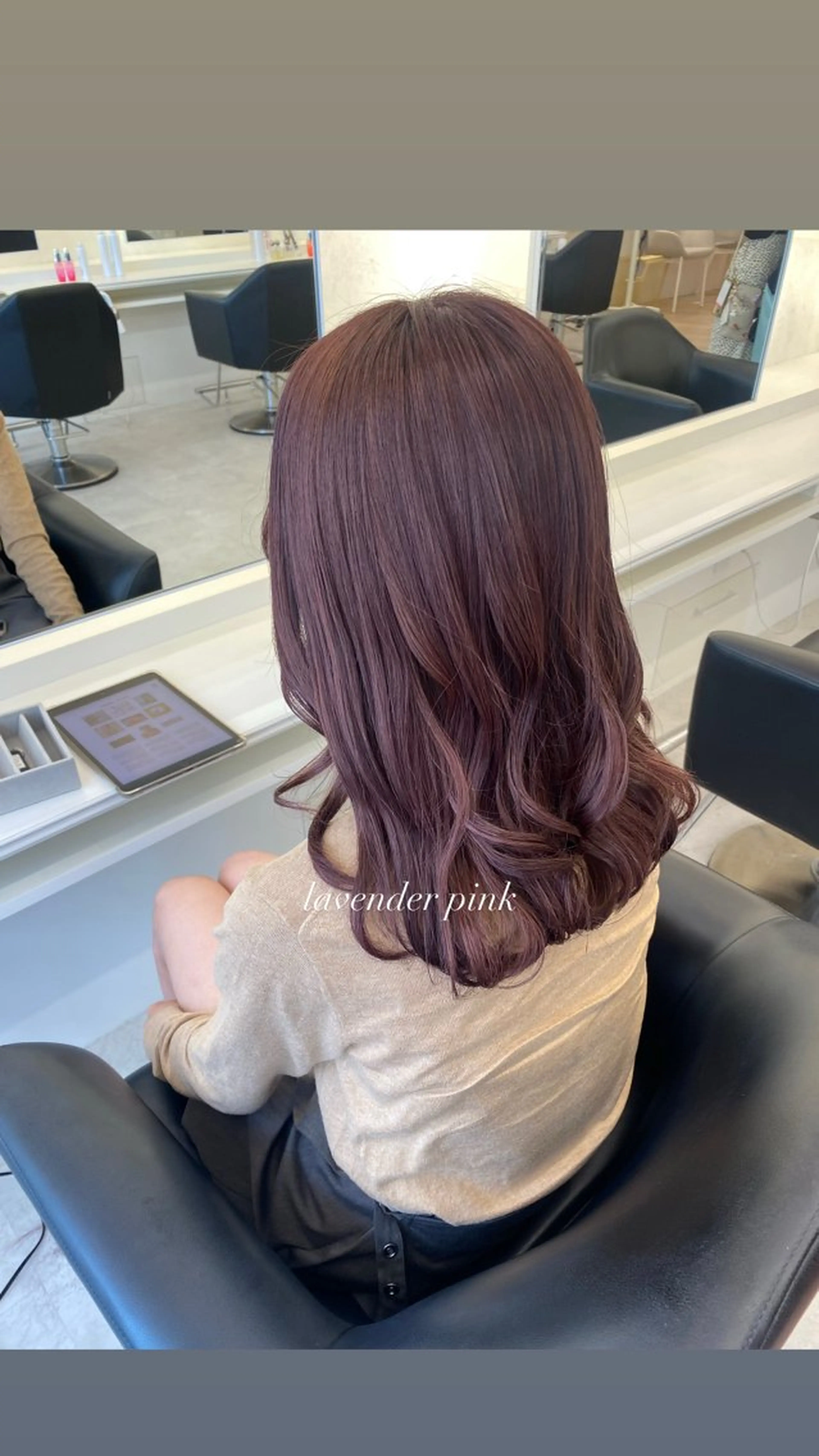 ロング カラー ParveMix 宮﨑 梨里のヘアスタイル