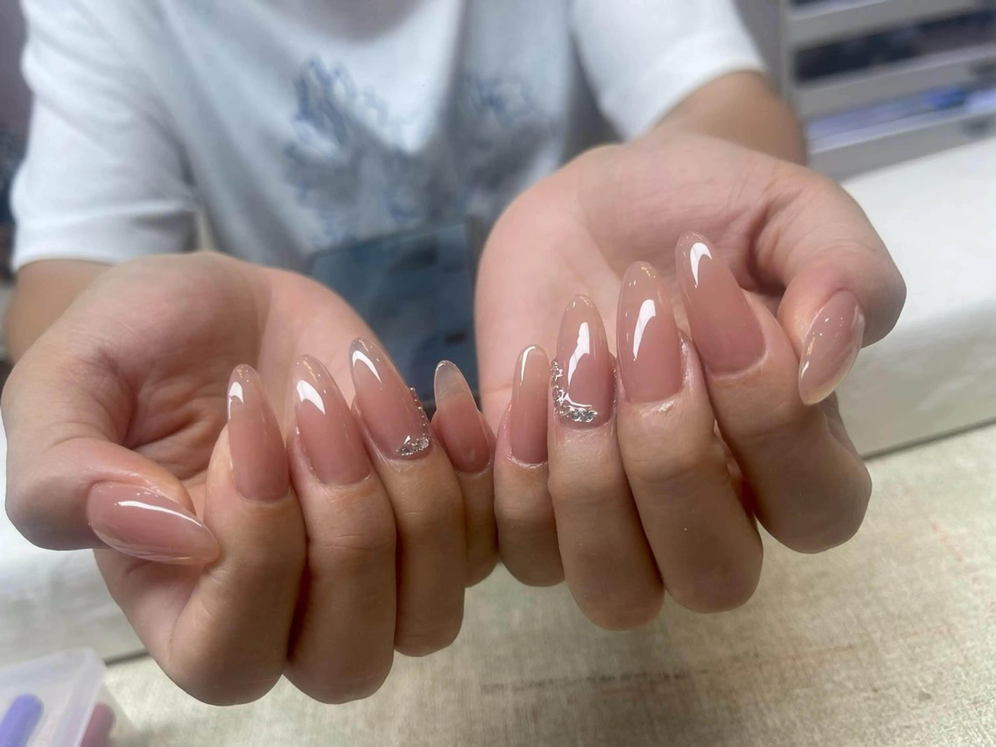 ロング ハンドネイル めぐみのネイルサロン スタッフ練習のネイルデザイン