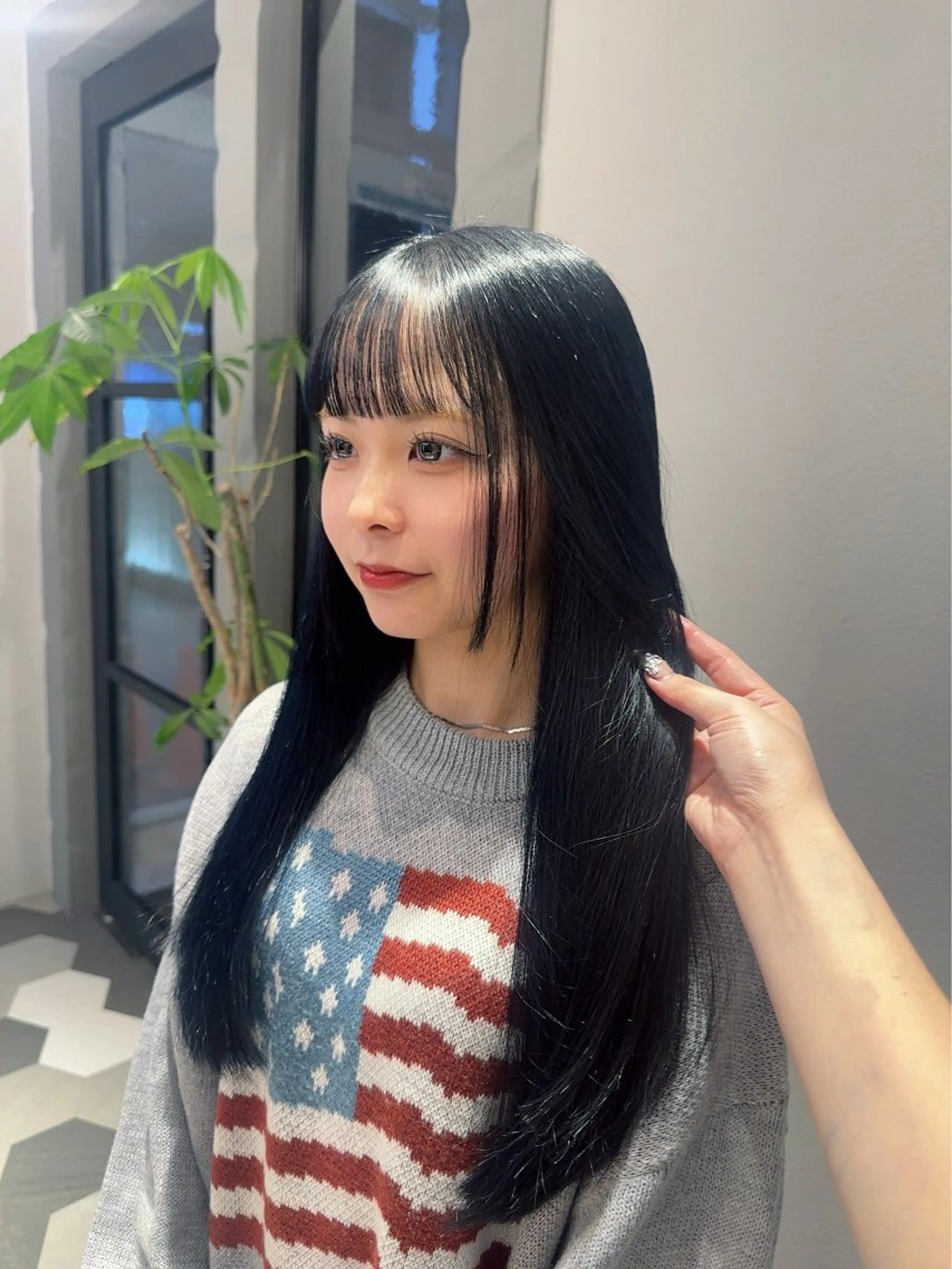 ロング 透け感オリーブ/レイ ヤーカット/KaHoのヘアスタイル