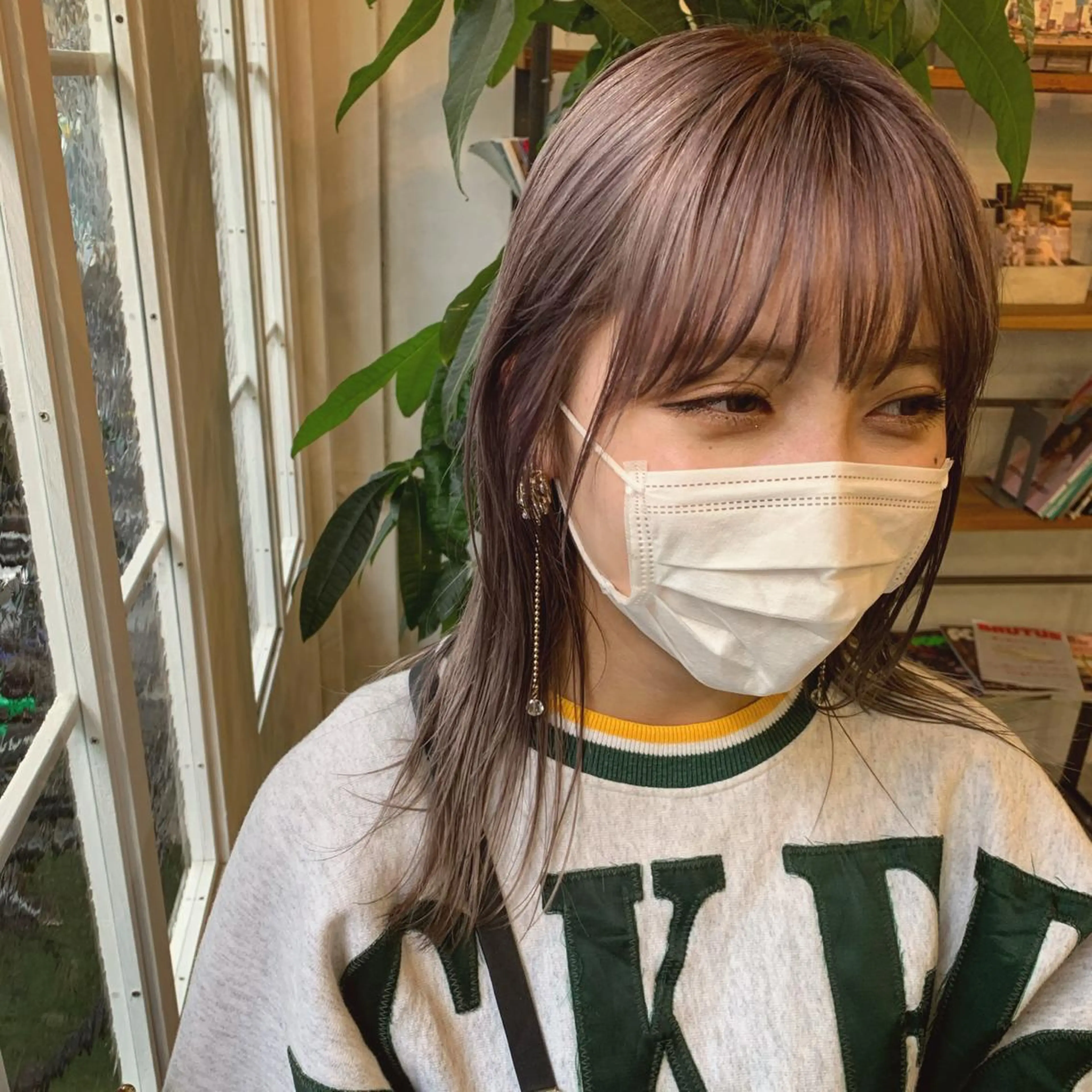 ミディアム カラー ベージュカラー ハイトーンカラー ハイトーンベージュ ハッシュカット カシマハヤトのヘアスタイル