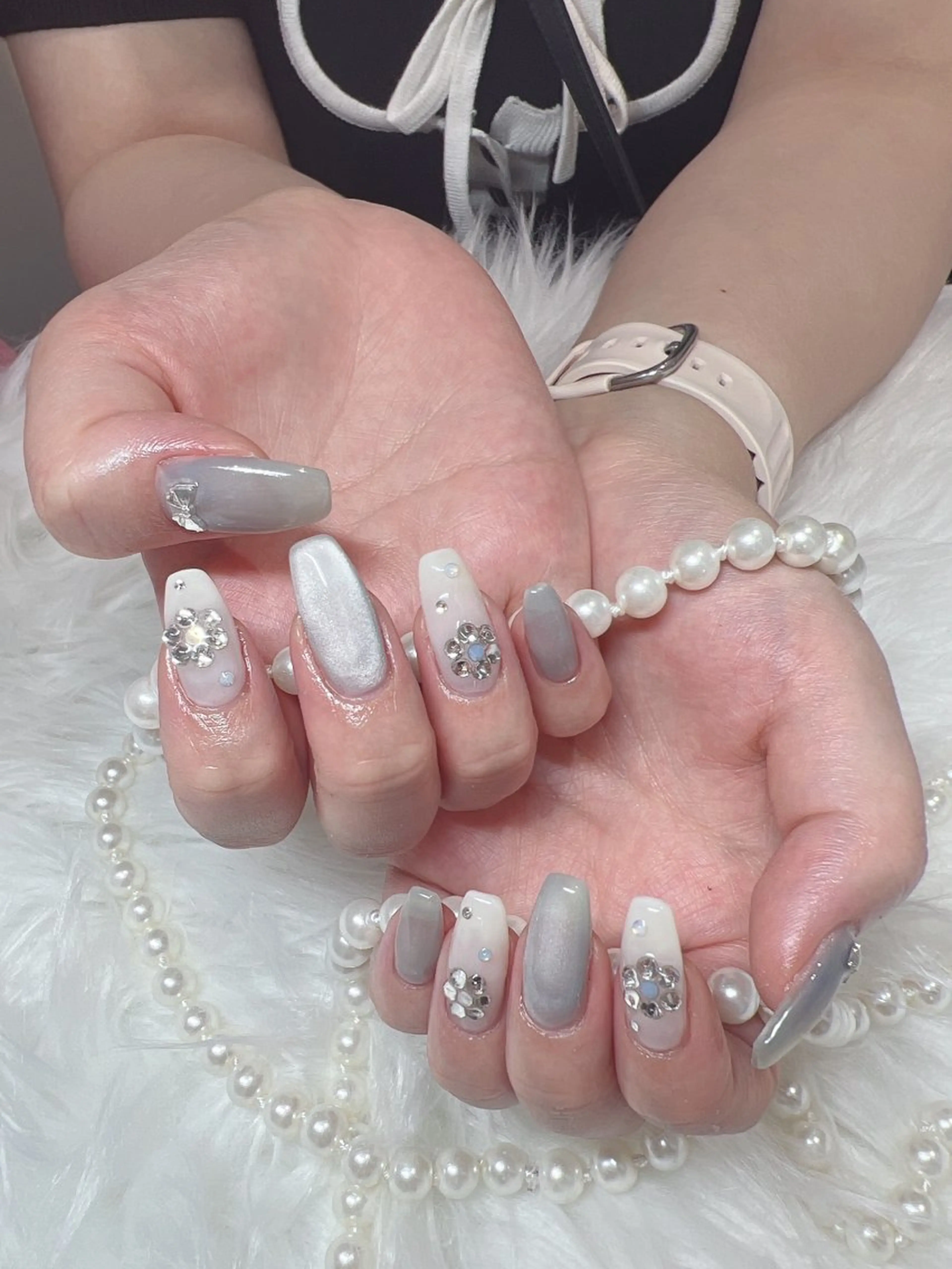 ネイル シンプルネイル ハンドネイル ハンドケア eclana🤍 sarinaのネイルデザイン