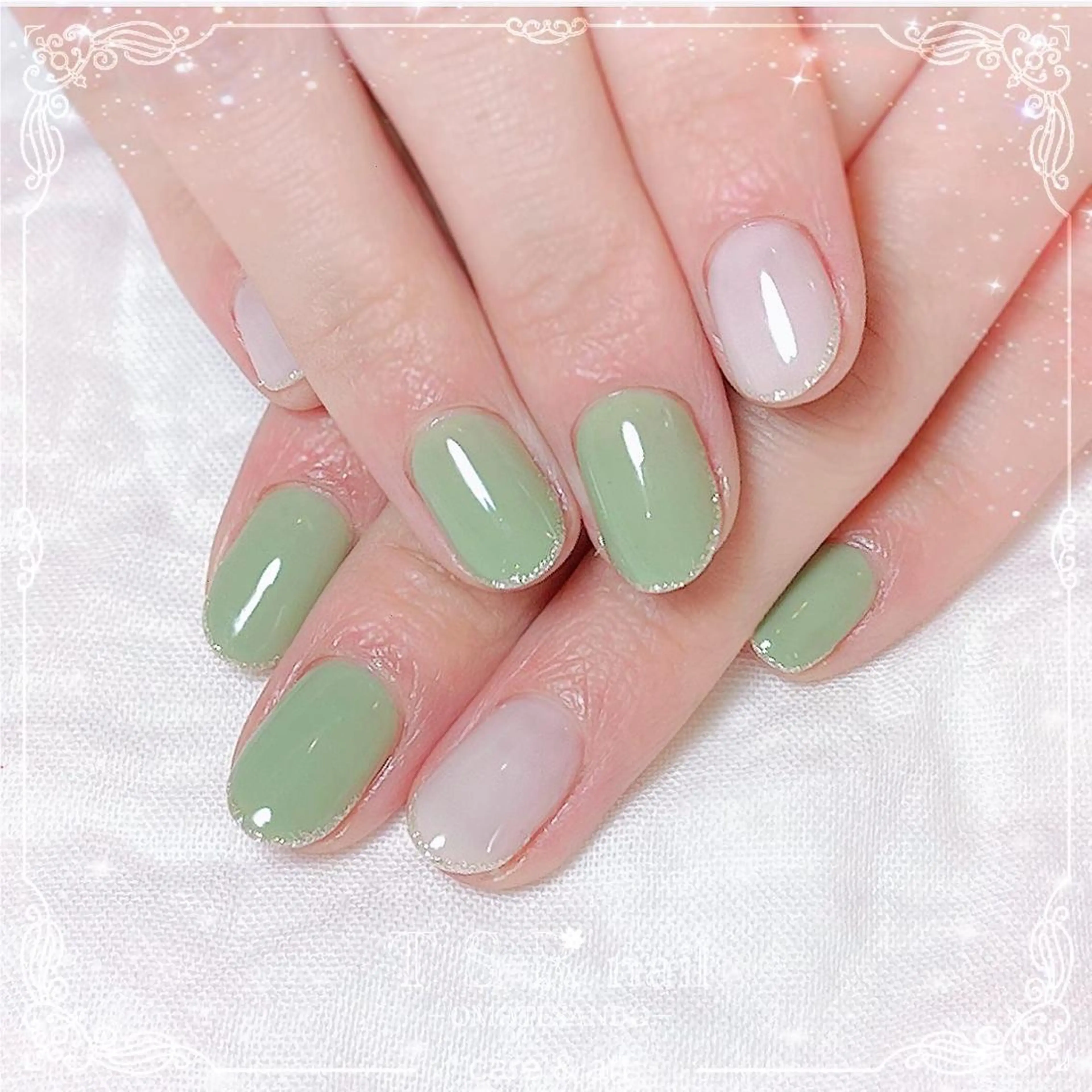 ネイル グリーン ラメ(グリッター) ワンカラーネイル シルバー 春ネイル ハンドネイル ハンドケア 爪咲 りり花のネイルデザイン