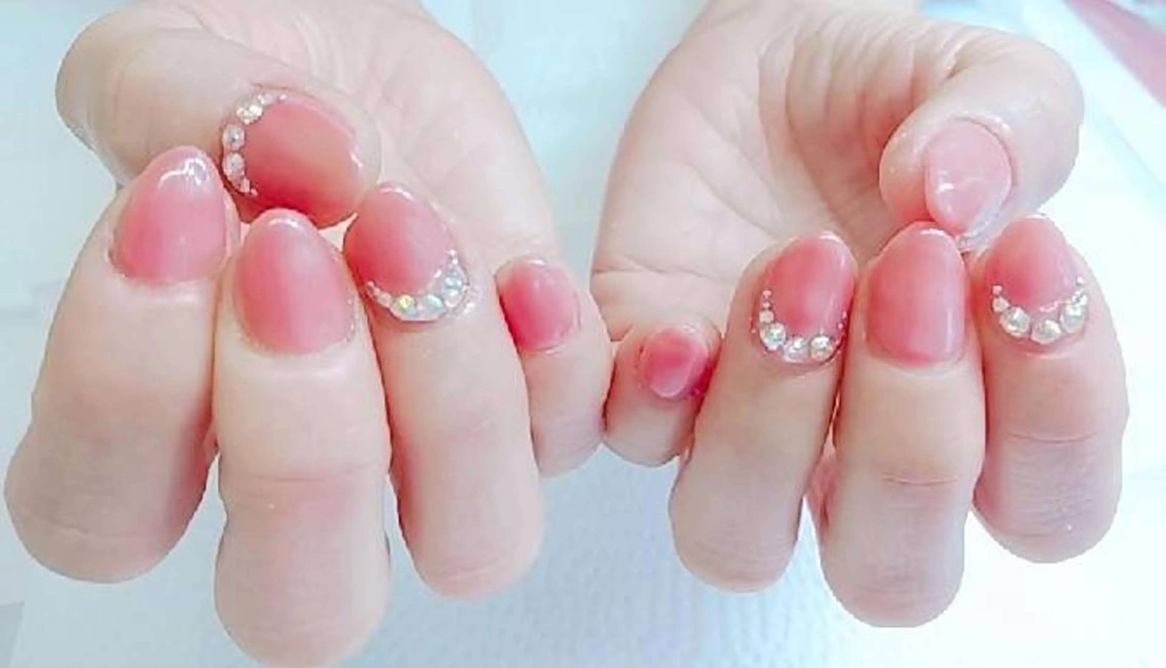 ネイル ストーンネイル ハンドネイル ハンドケア プライベートサロン Rosy Lilyのネイルデザイン