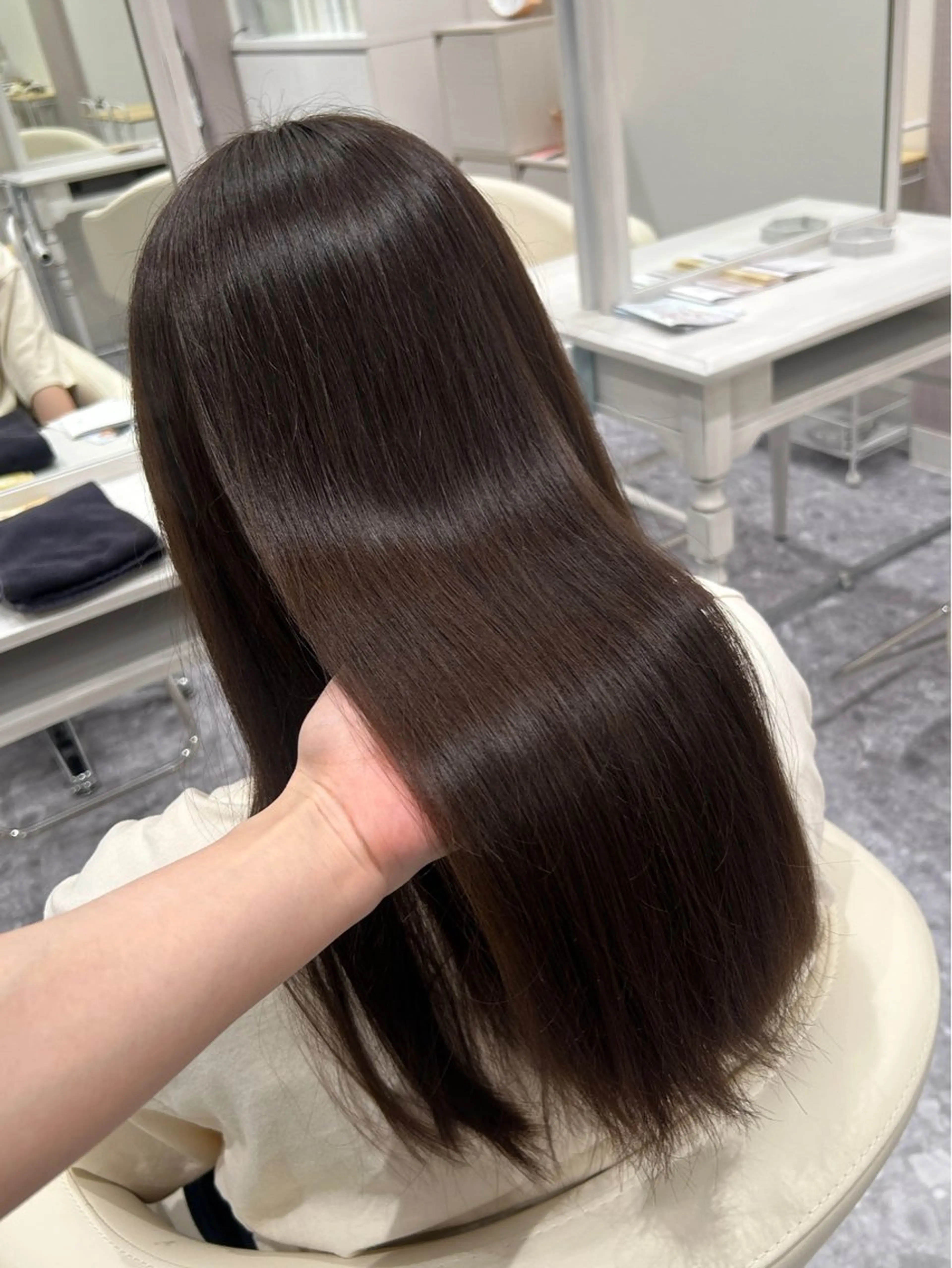 セミロング カラー 髪質改善 トリートメント ヘアカラー トリートメント navi / 村田 瑠菜のヘアスタイル