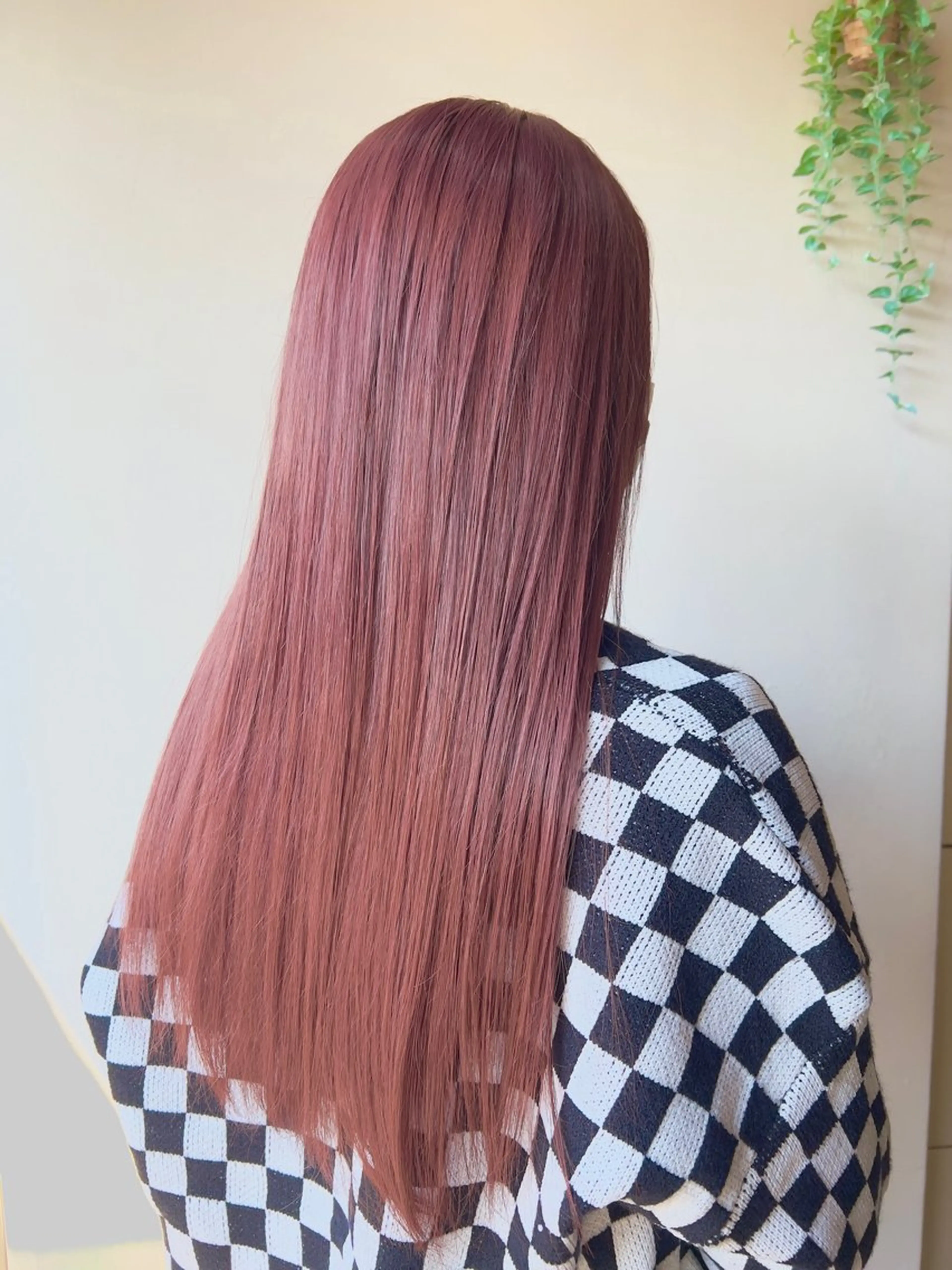 カラー 縮毛矯正/ レイヤー/ミディアムのヘアスタイル