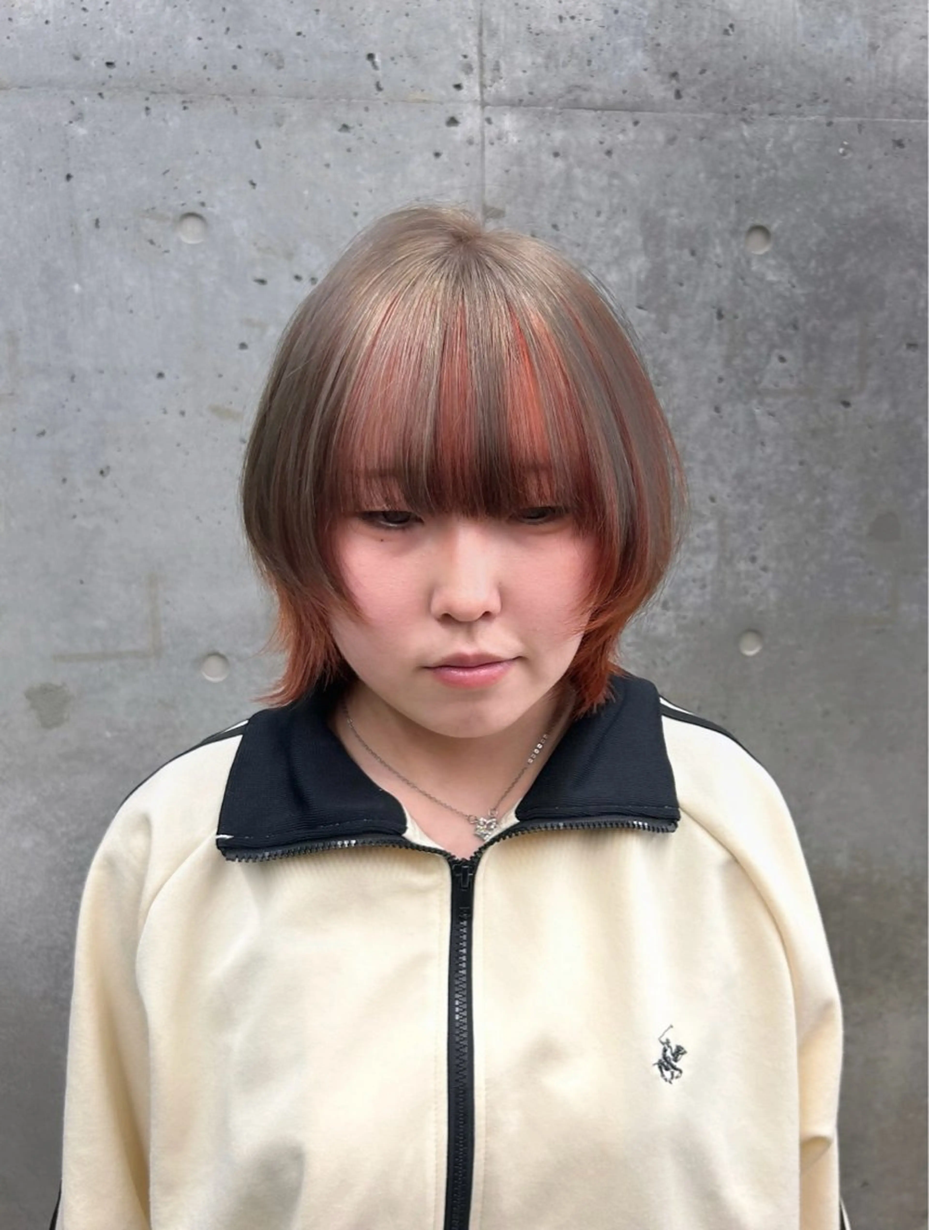 ミディアム ヘアカラー トリートメント 💙ハイトーン／韓国 style あかねのヘアスタイル