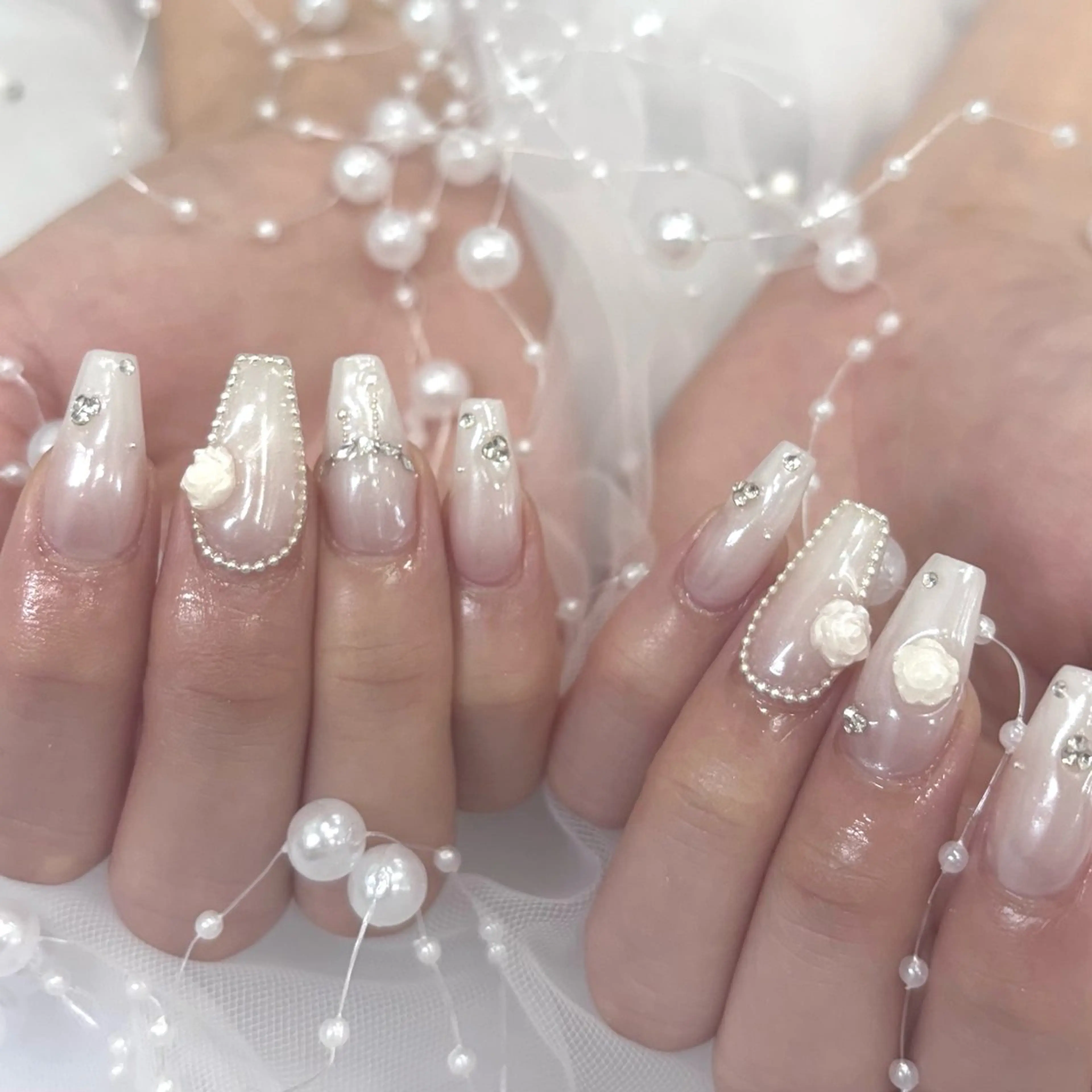 ネイル ハンドネイル 🍓リスブラン MELのネイルデザイン