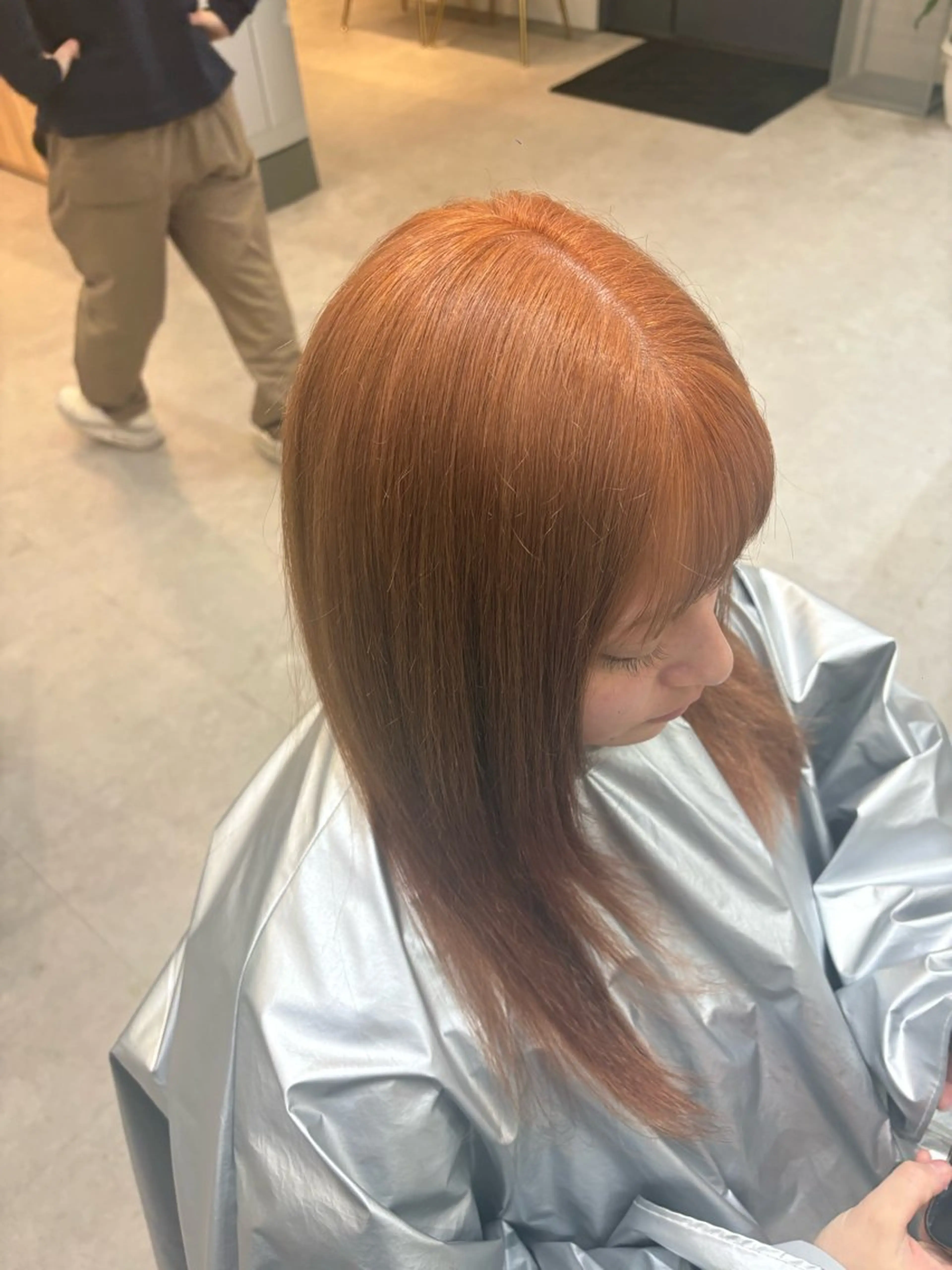 ミディアム カラー ブラウンカラー オレンジ オレンジブラウン ヘアカラー 野村 莉愛のヘアスタイル
