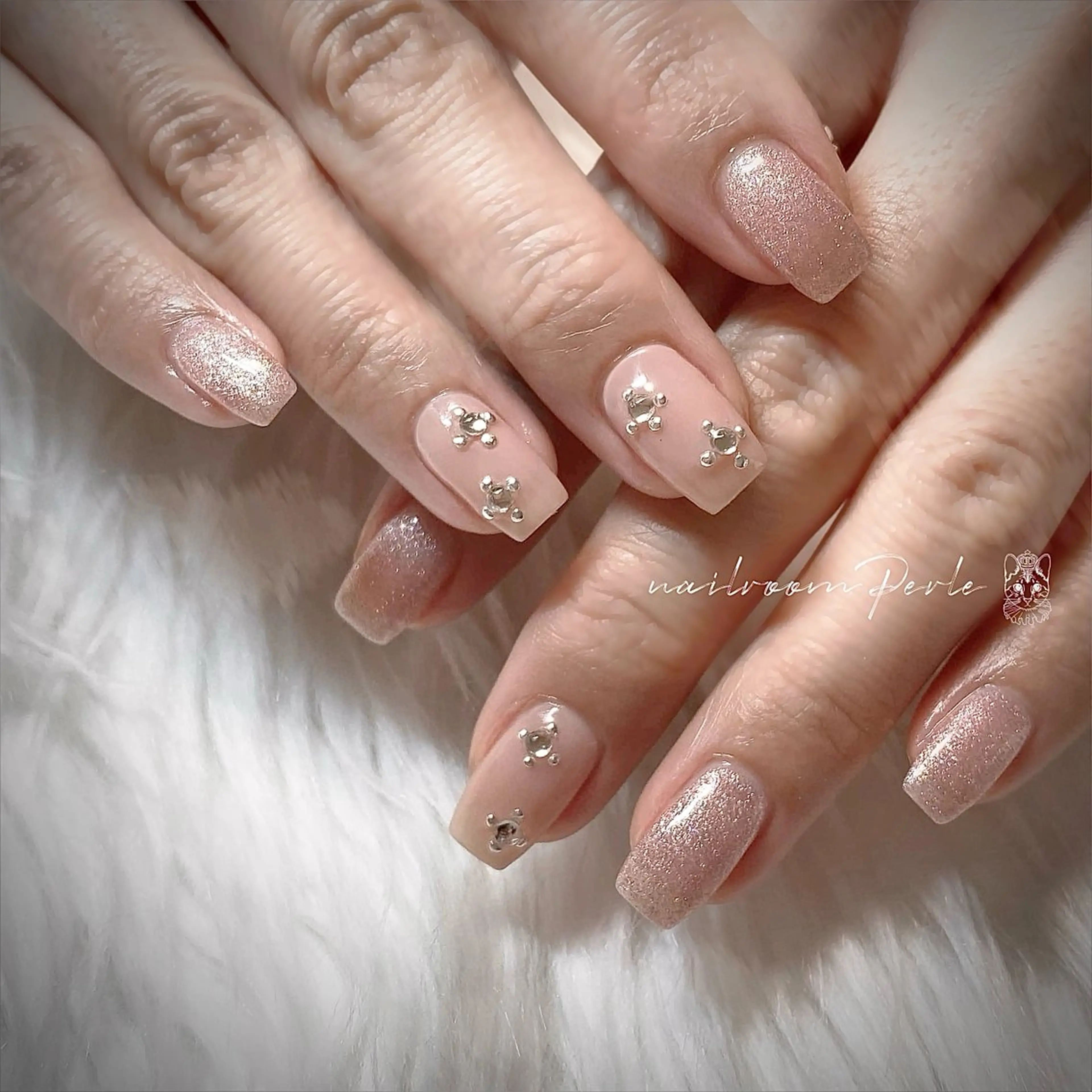 ネイル ハンドネイル nail room Perleのネイルデザイン