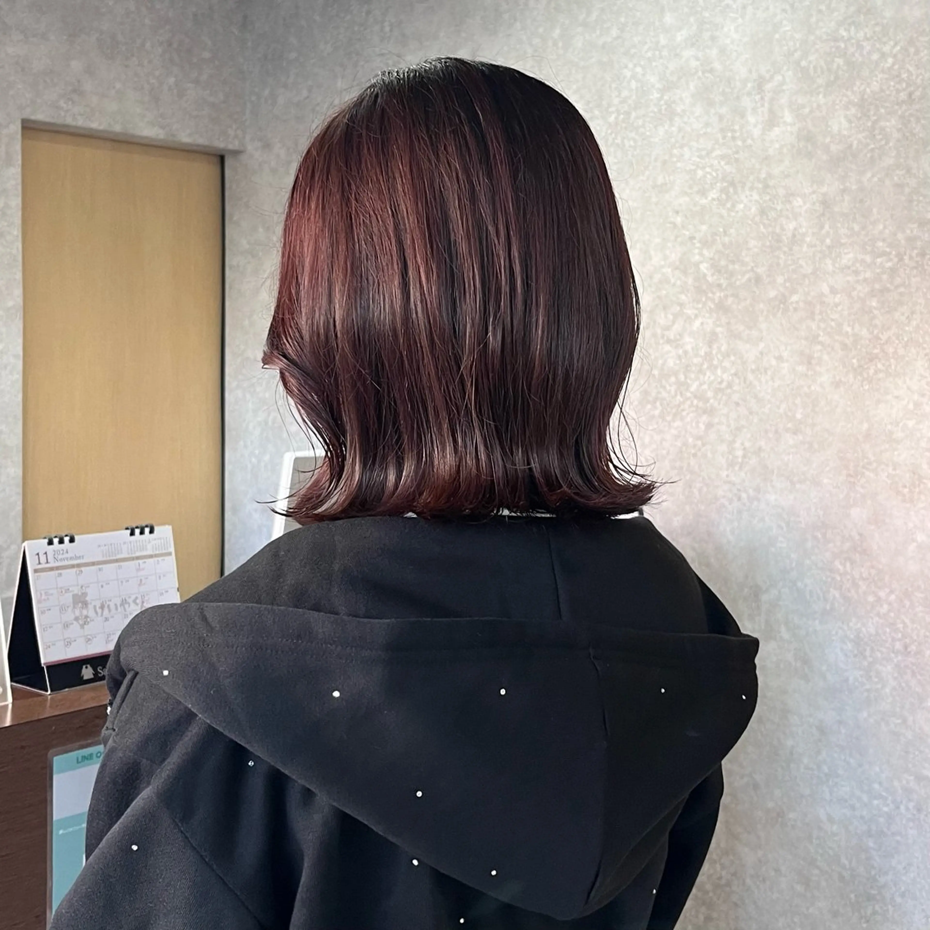 ミディアム カラー レッドカラー ヘアカラー トリートメント 平野 優菜 / minim 艶カラーのヘアスタイル